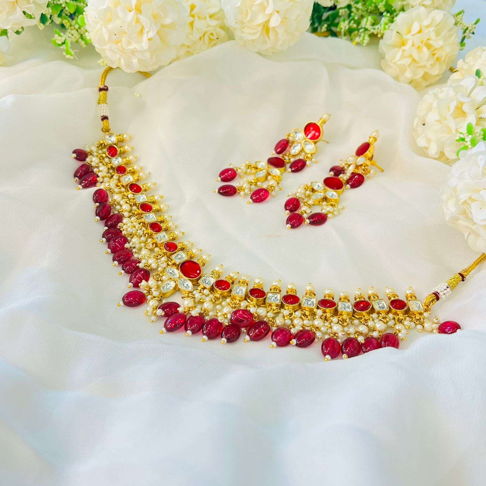 Nayaab Ruhaani Polki Neckpiece Velvet box by Shweta