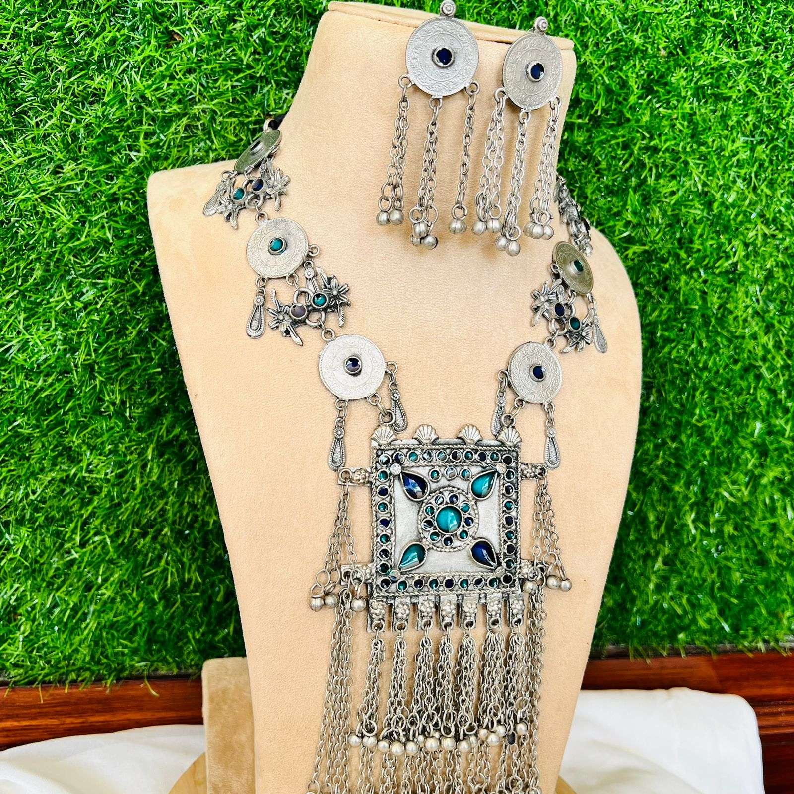 Oxidized Jessie long Neckpiece Velvet box by Shweta