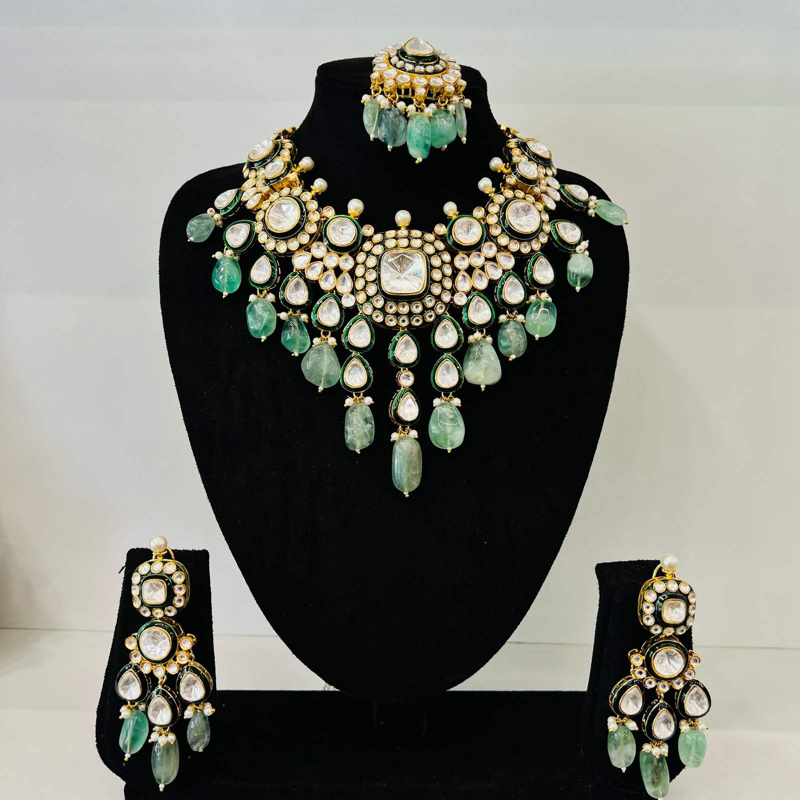 Nayaab noorani polki neckpiece