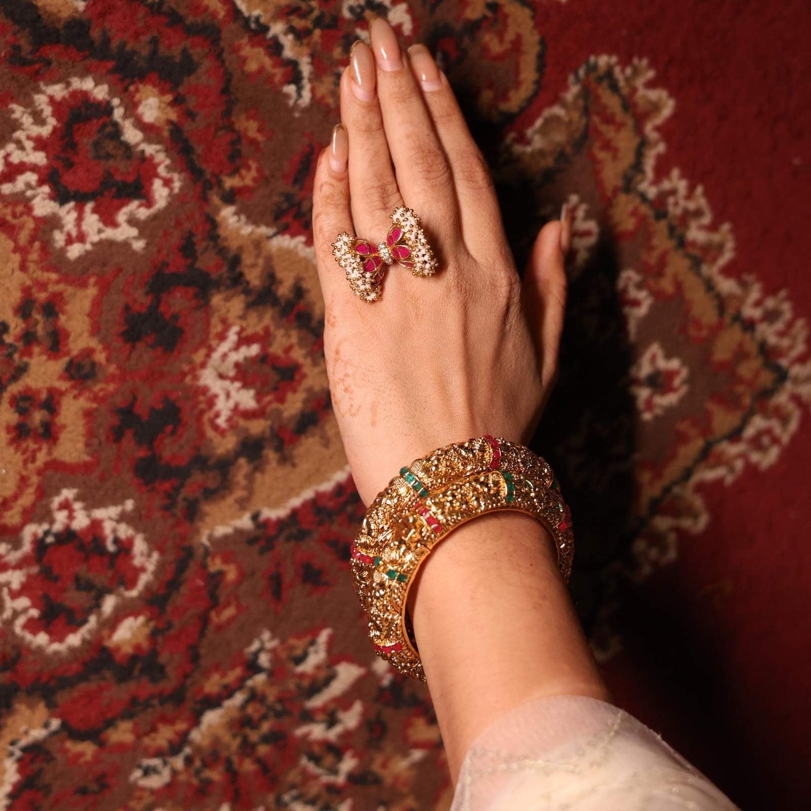 Nayaab Jodha Bangles