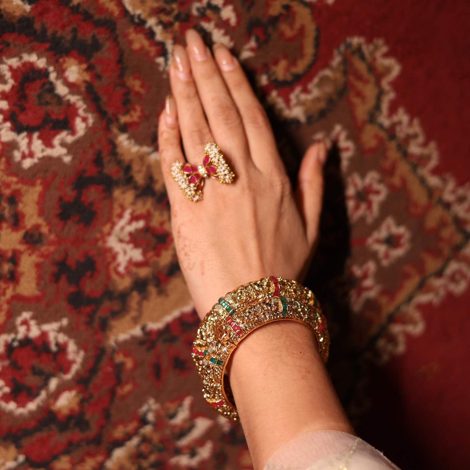 Nayaab Jodha Bangles