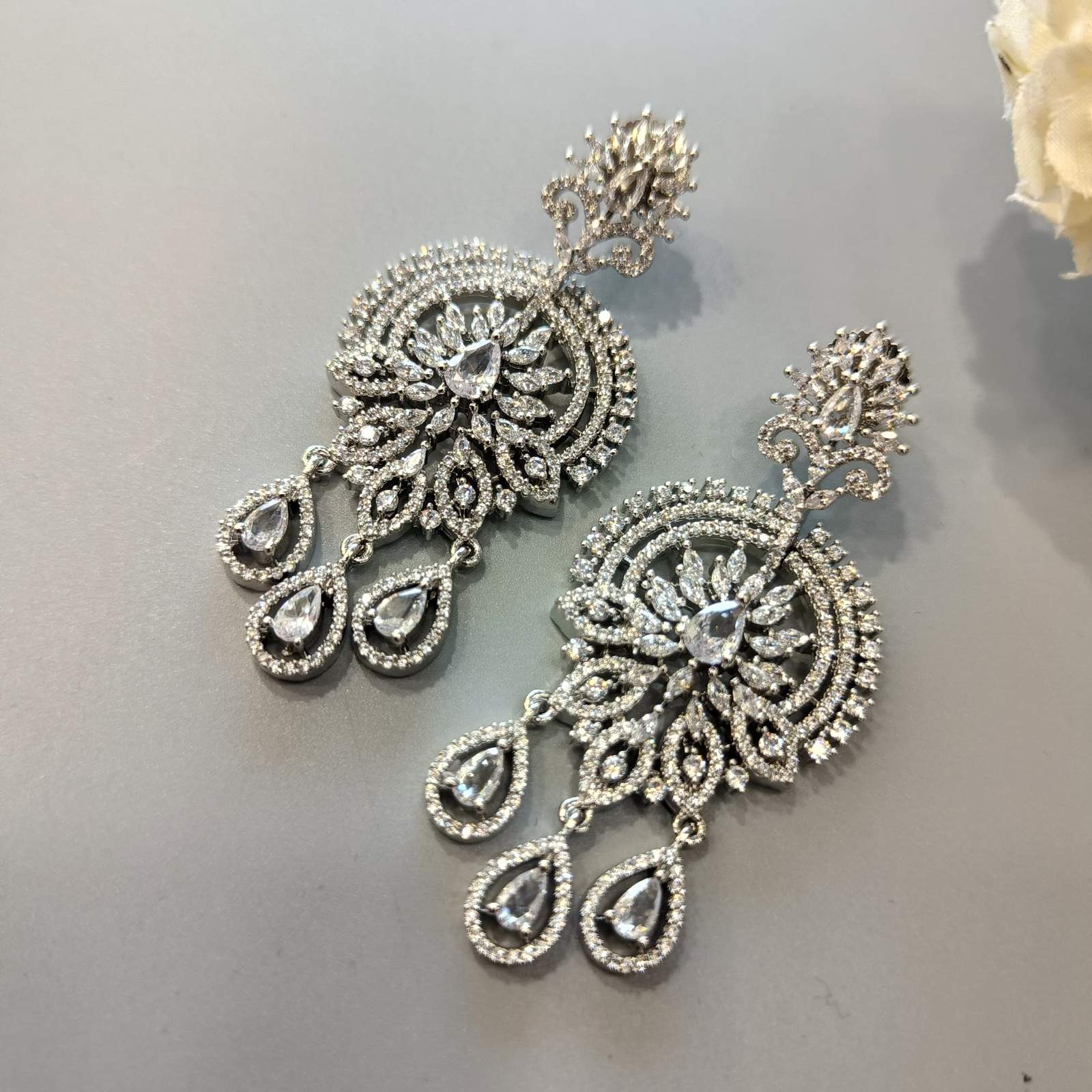 Ad zara earrings