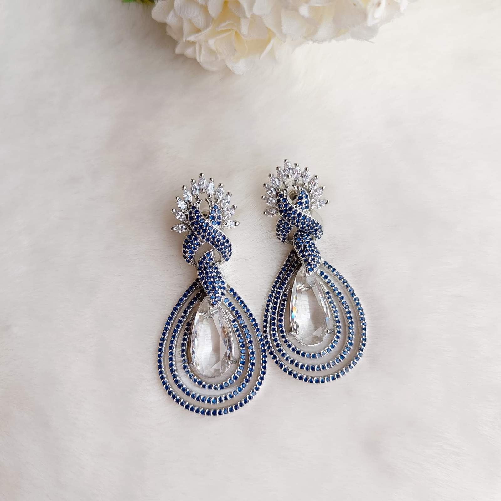 Ad luna earrings