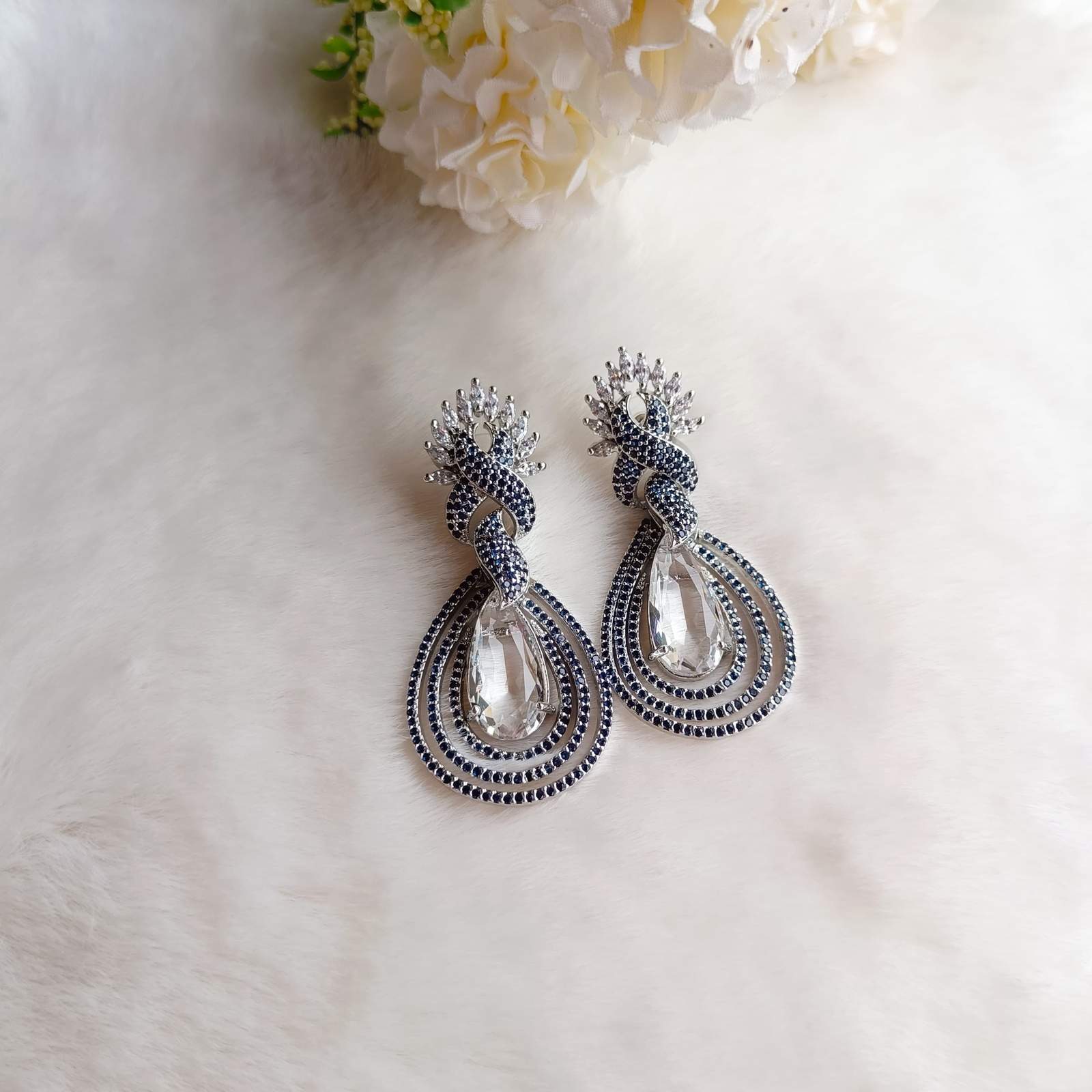 Ad luna earrings