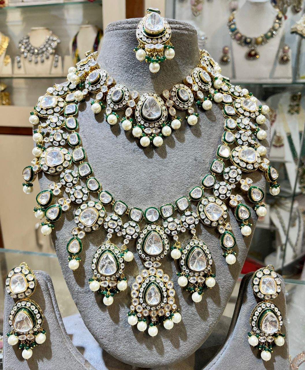 Nayaab Zaveri polki neckpiece