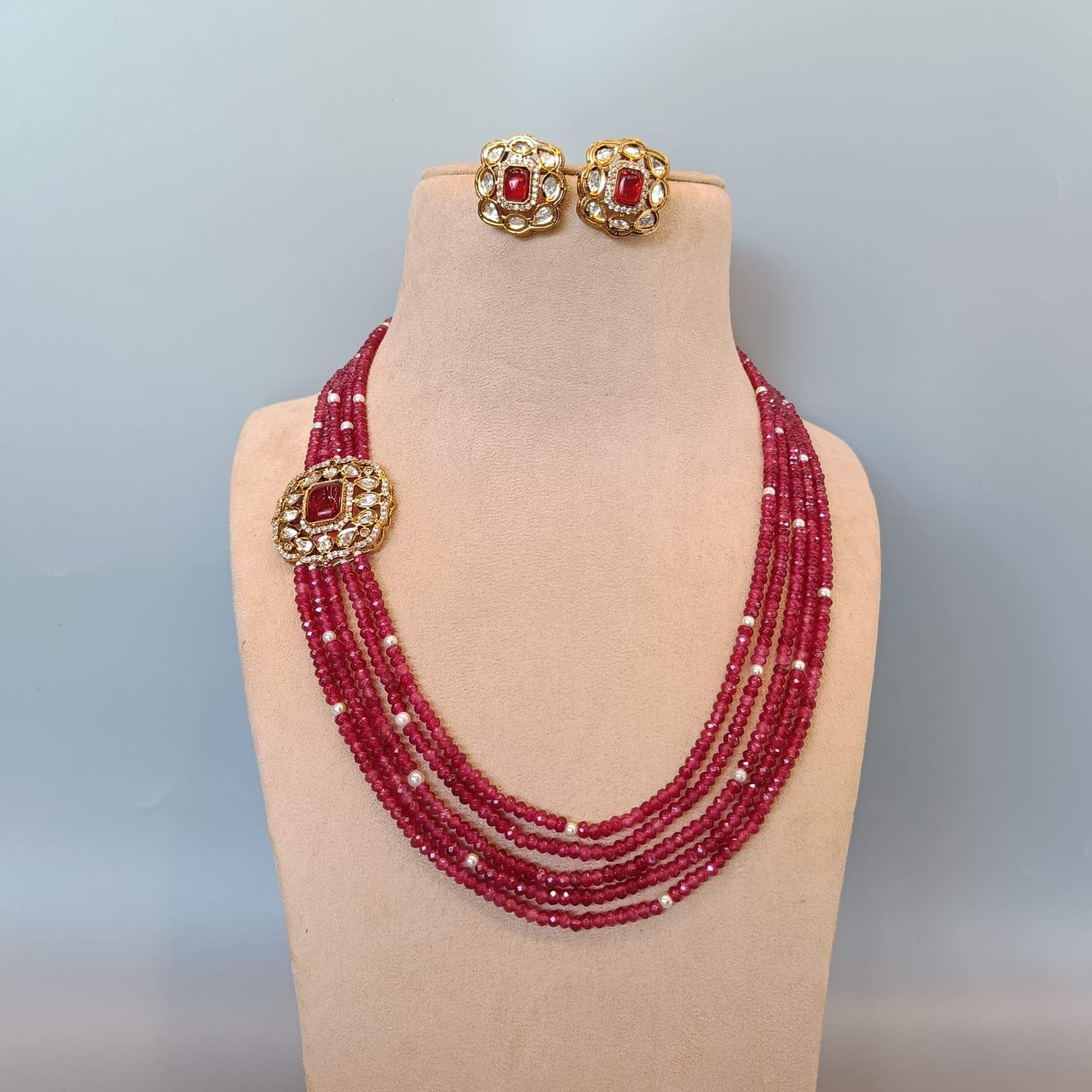 Nayaab long neckpiece - Mehroon