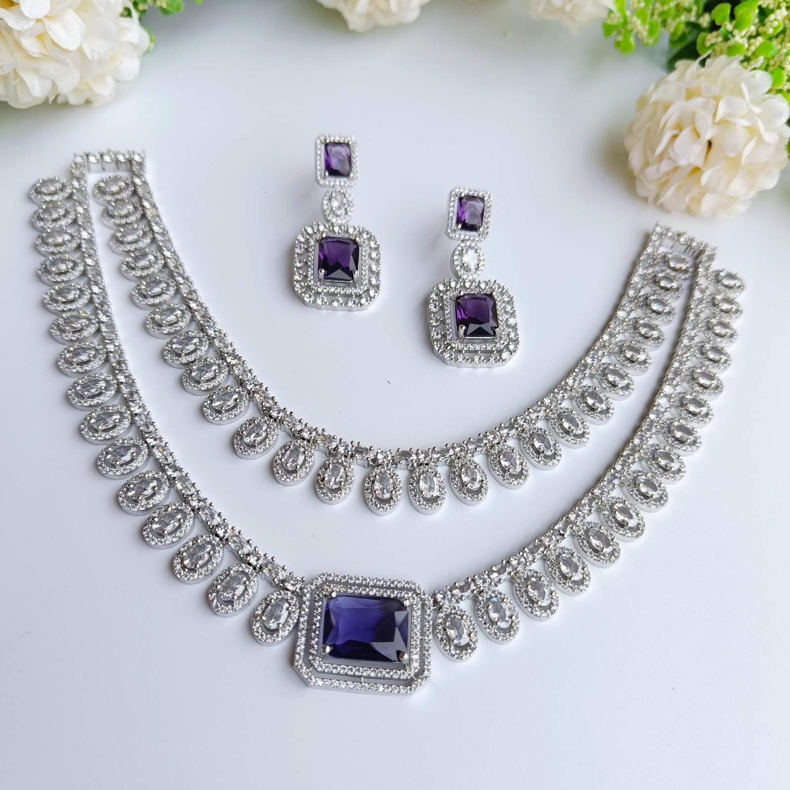 Inaya ad neckpiece - purple