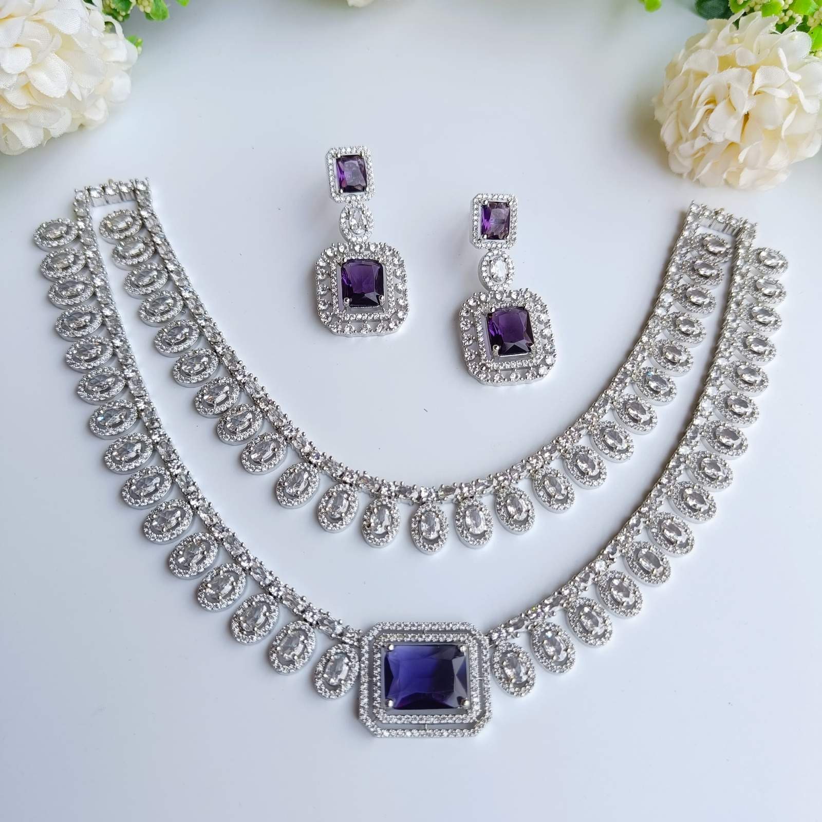 Inaya ad neckpiece - purple