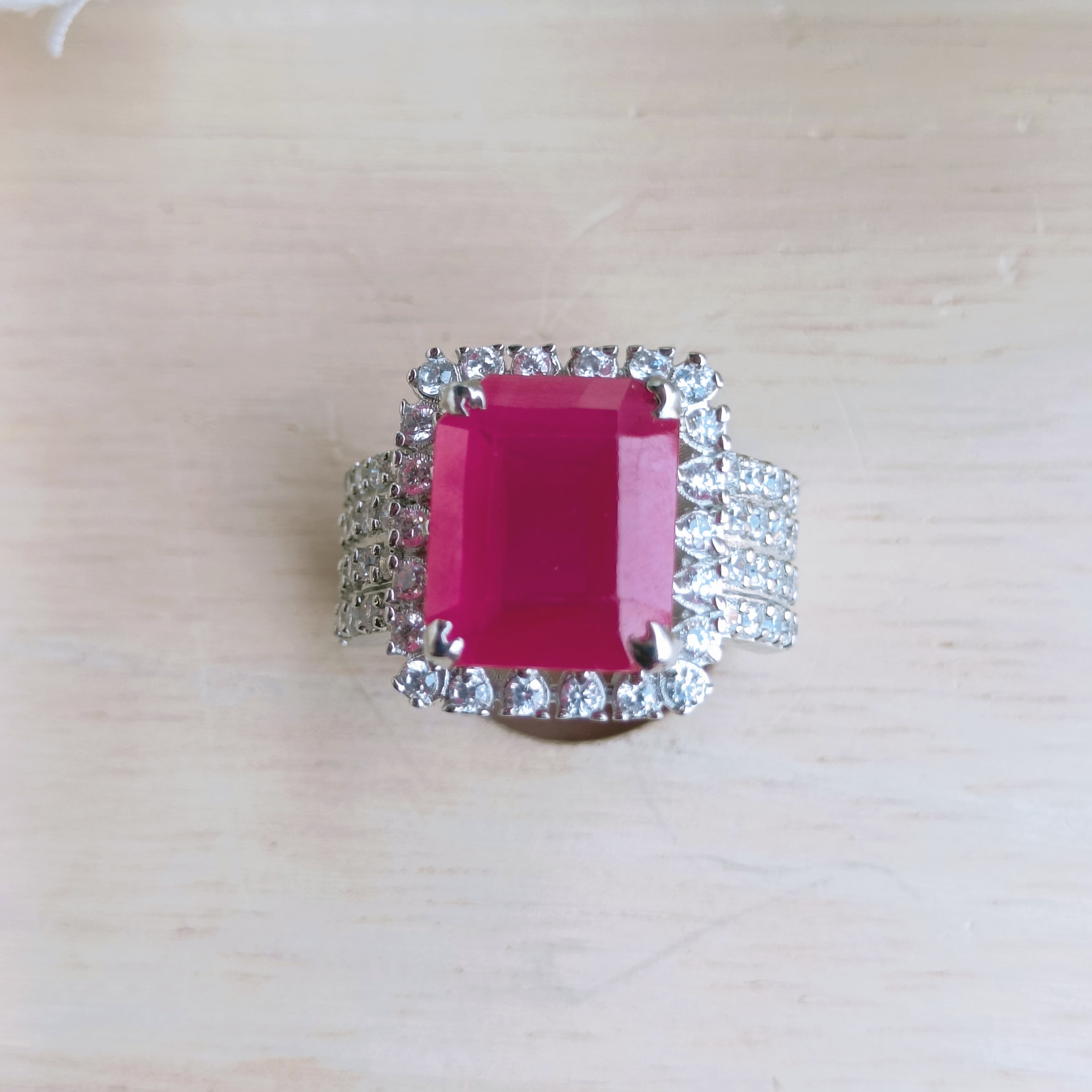 VS Sterling Silver Cocktail Ring 089