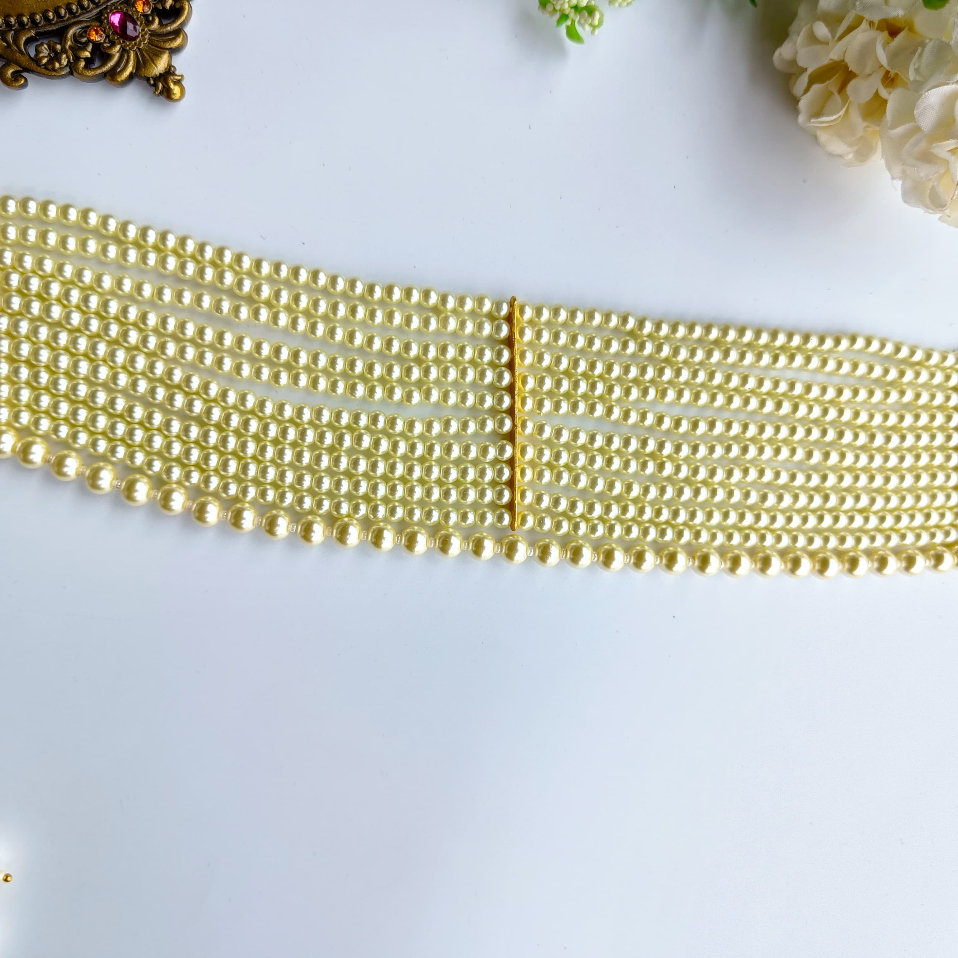 Nayaab Romi pearl choker