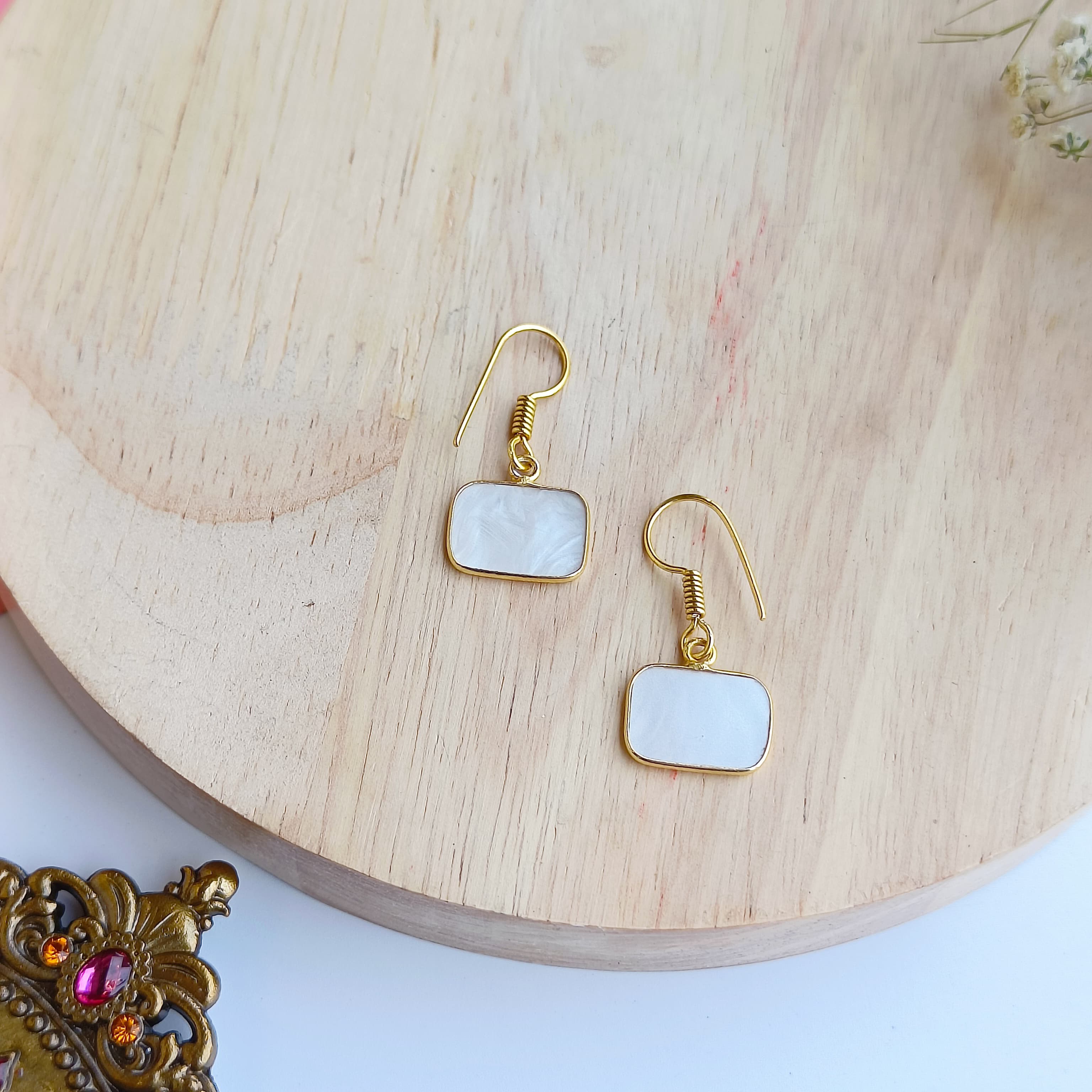 Layla poppal Gold Earrings