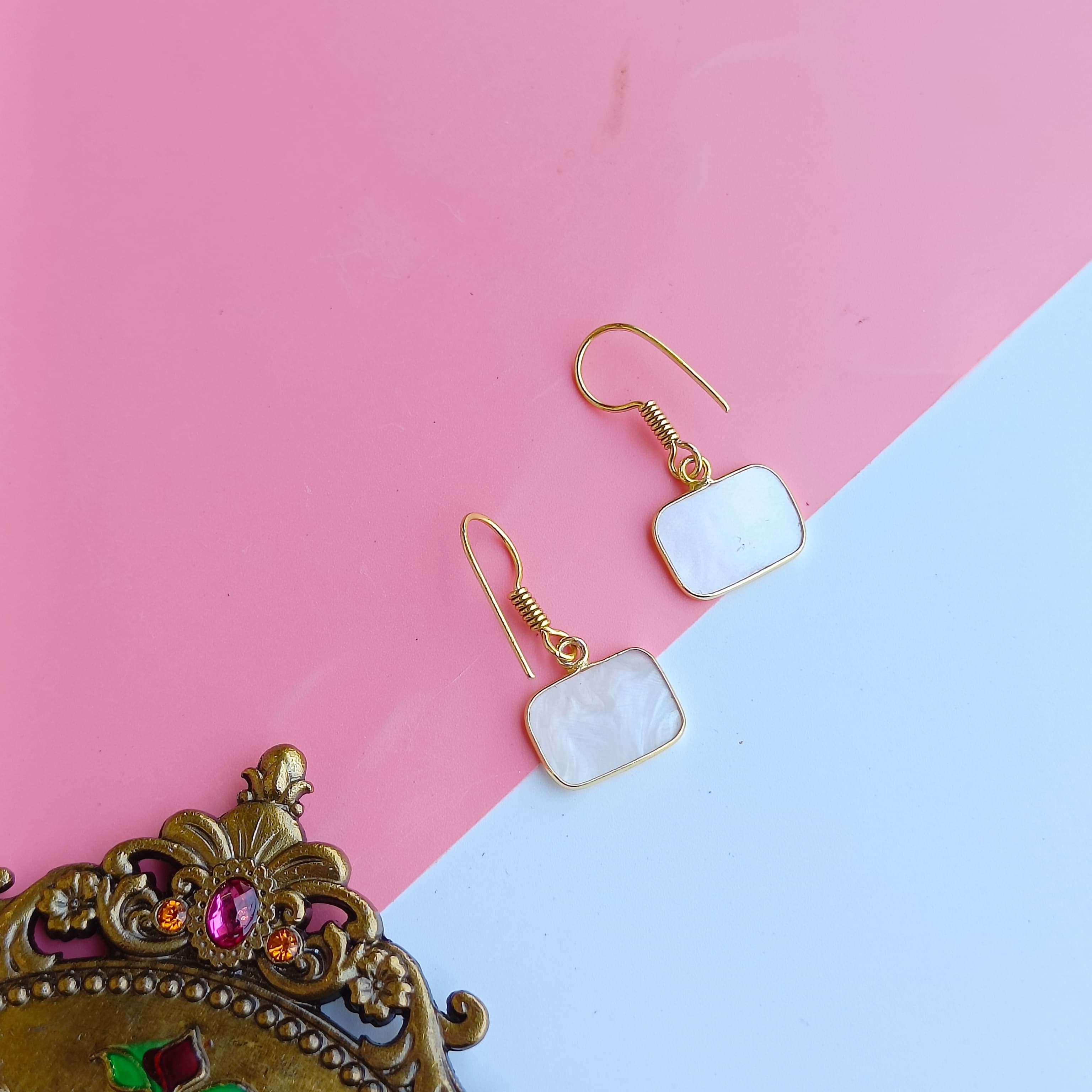 Layla poppal Gold Earrings