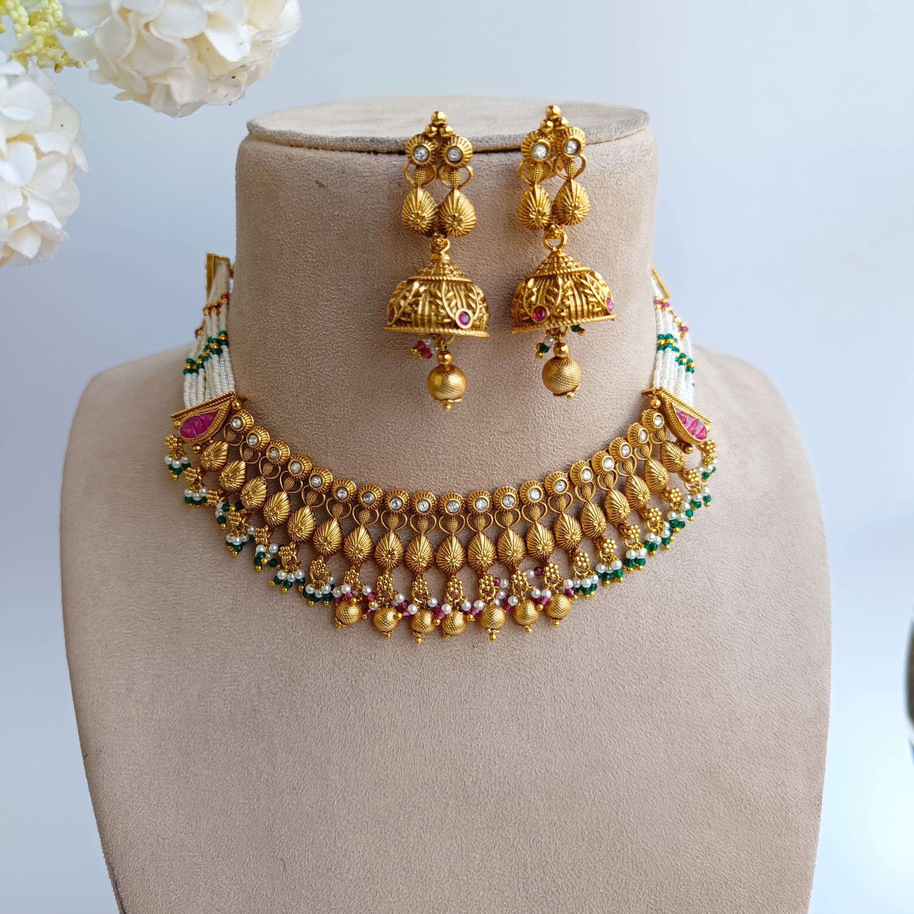 Nayaab Alana Neckpiece