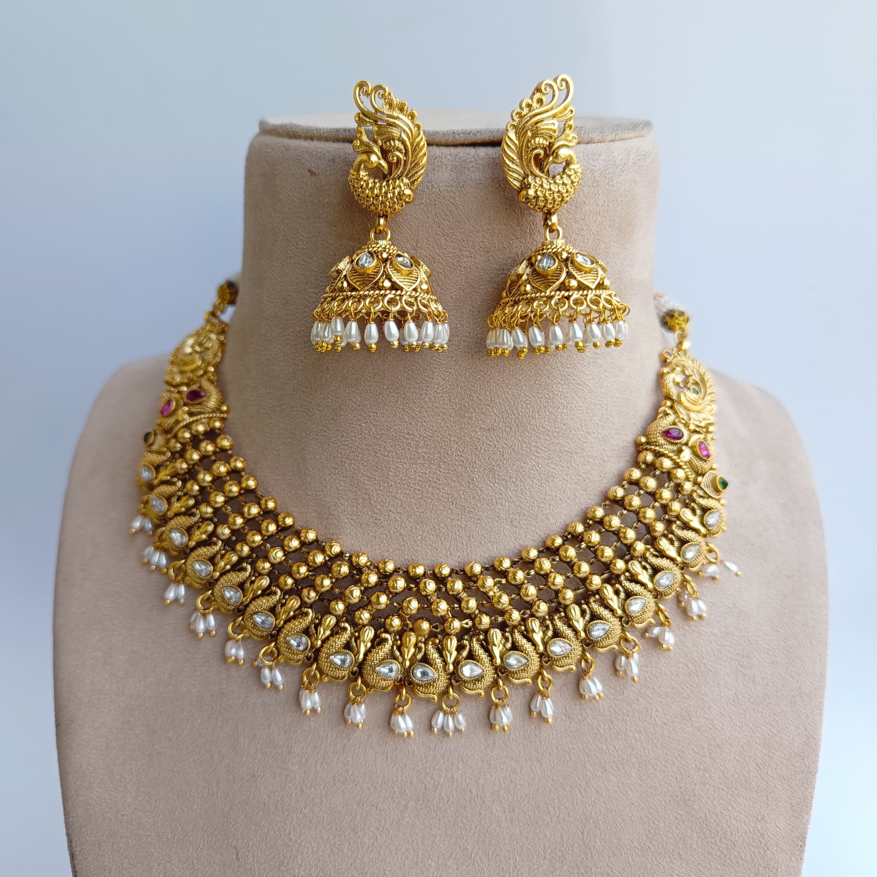 Nayaab Sania Neckpiece