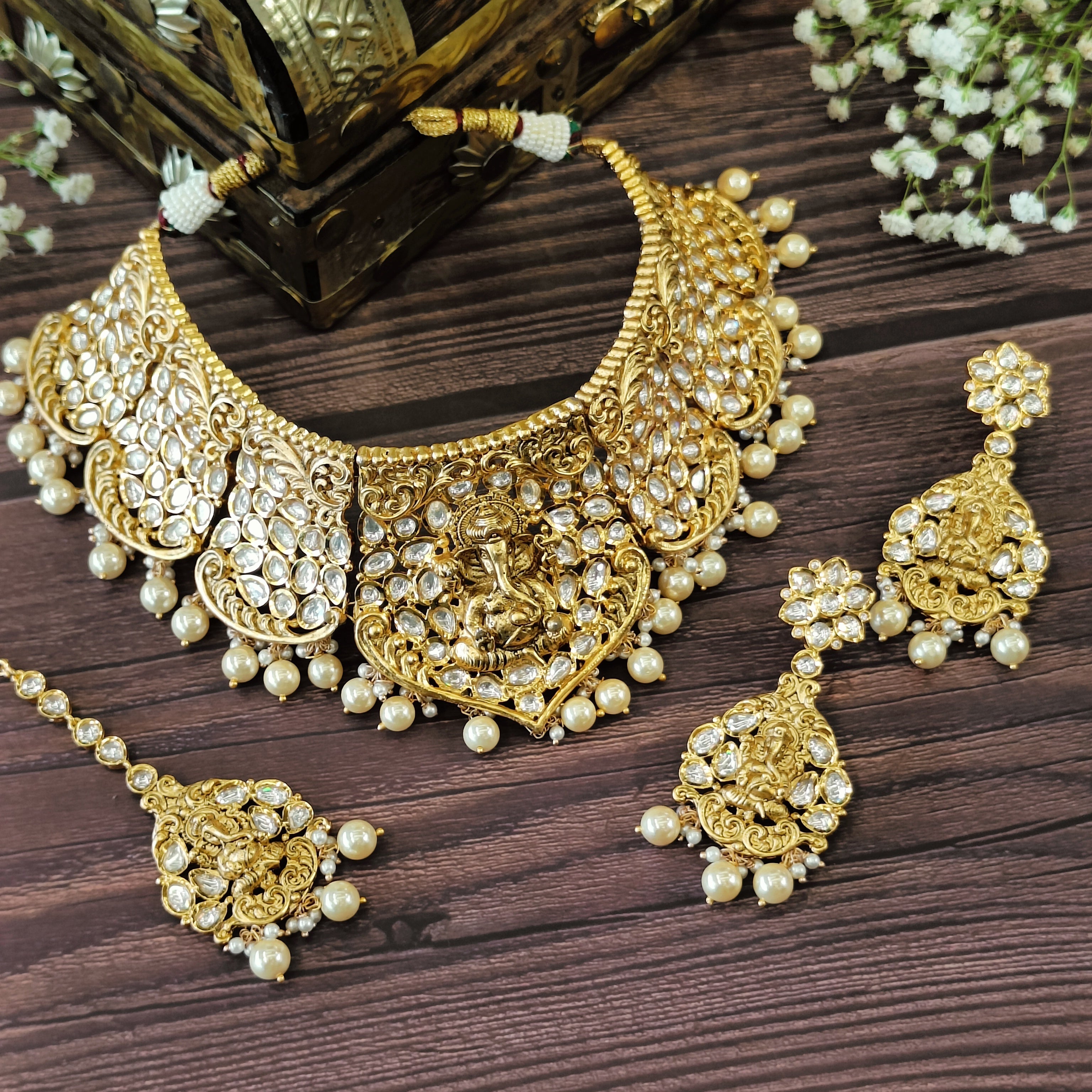 Nayaab Ganesh Polki Neckpiece