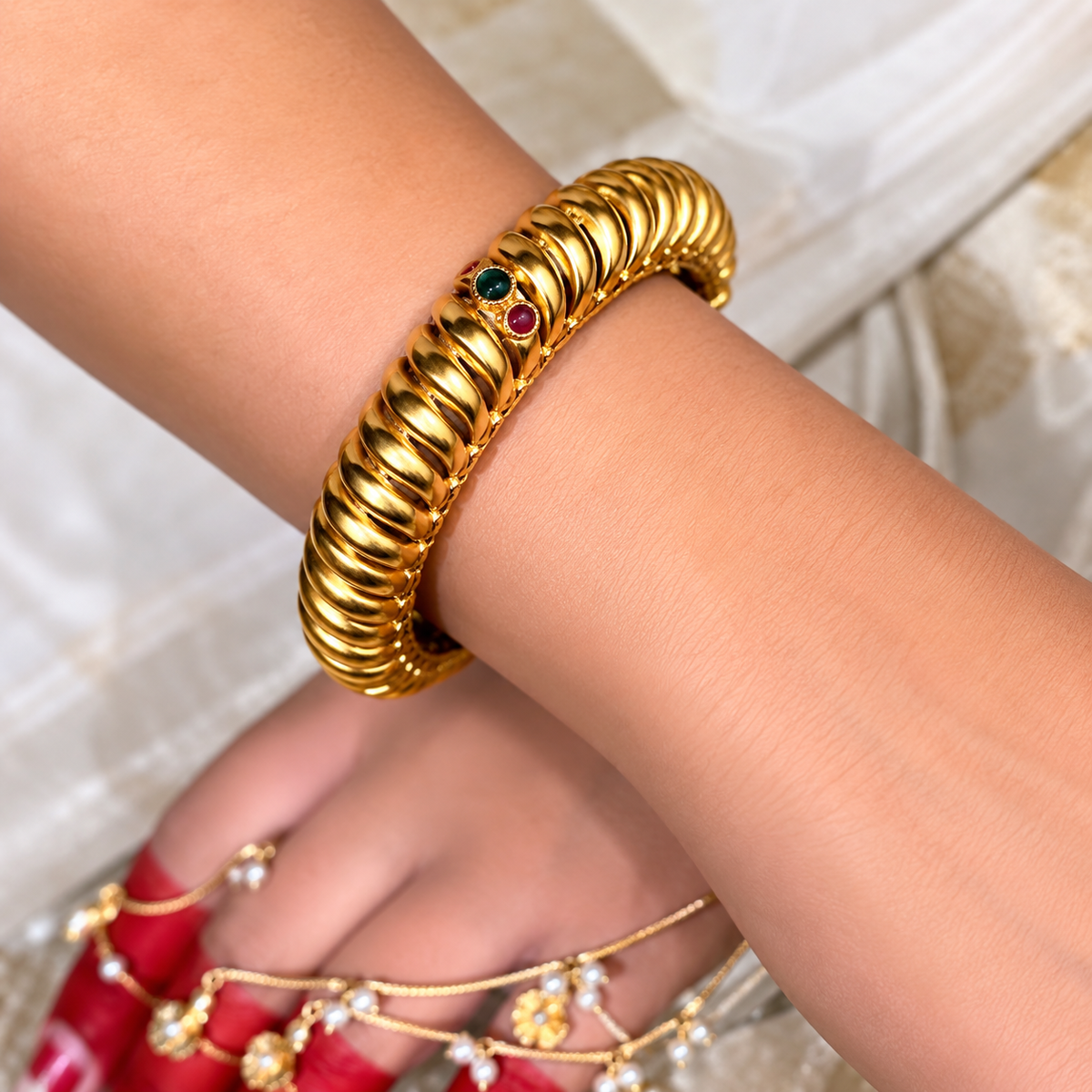 Ruhani Bangles