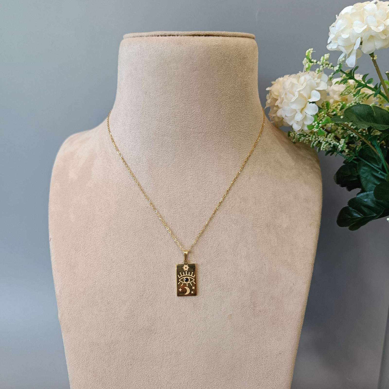 Layla Neckchain 1511 velvet box by shweta