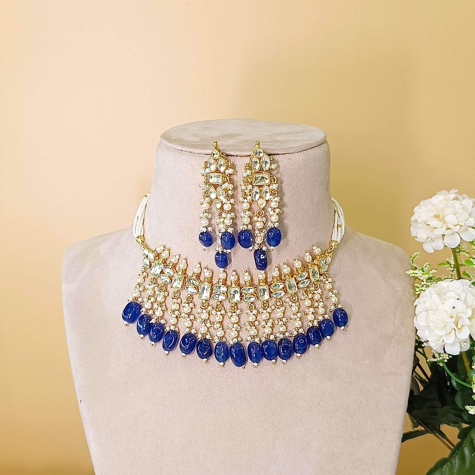 Nayaab Ayesha polki Neckpiece Velvet box by Shweta