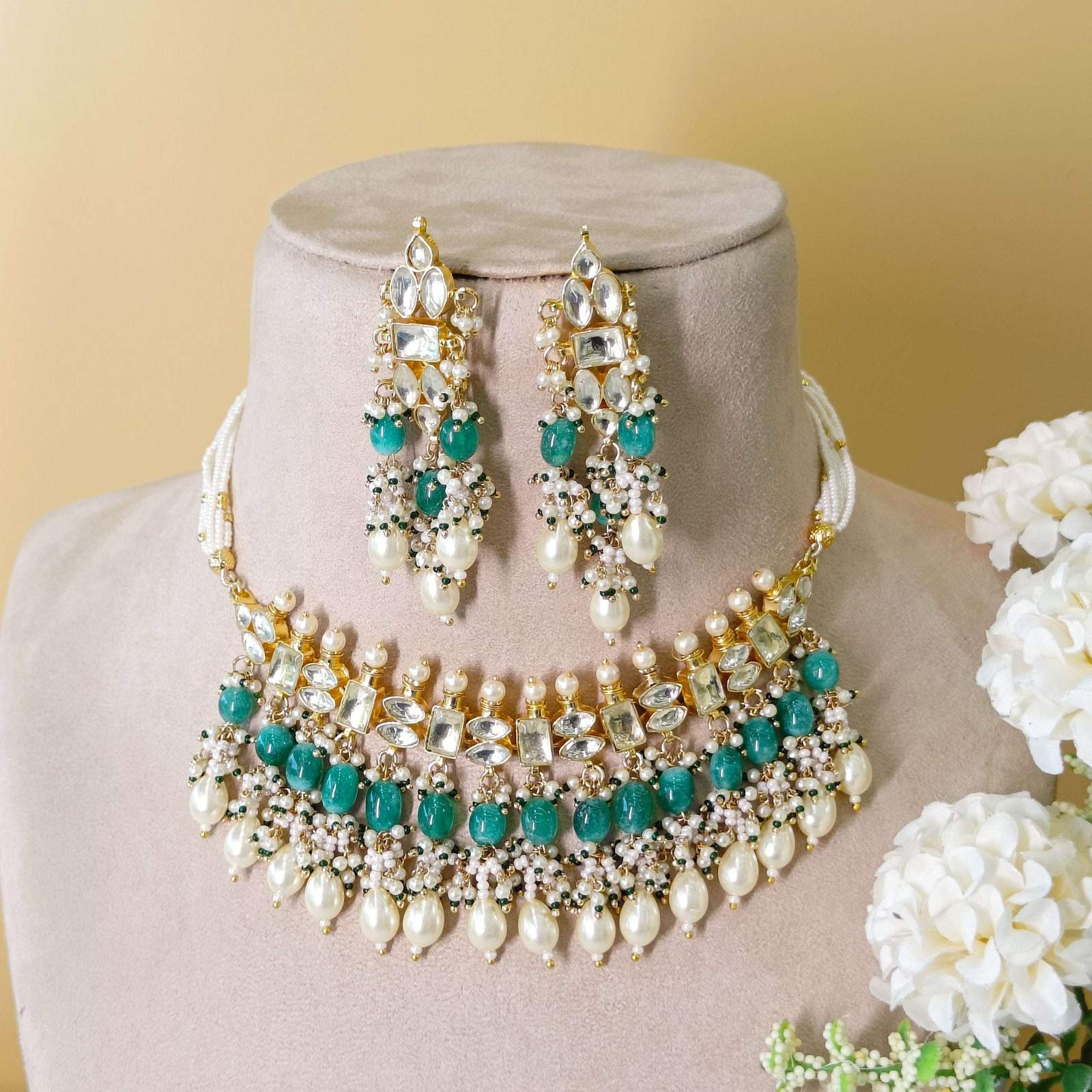 Nayaab Ayesha polki Neckpiece Velvet box by Shweta