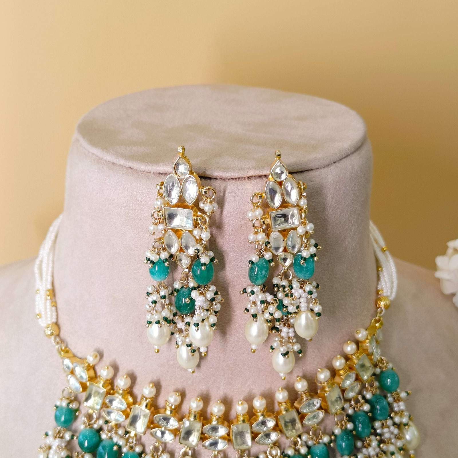 Nayaab Ayesha polki Neckpiece Velvet box by Shweta