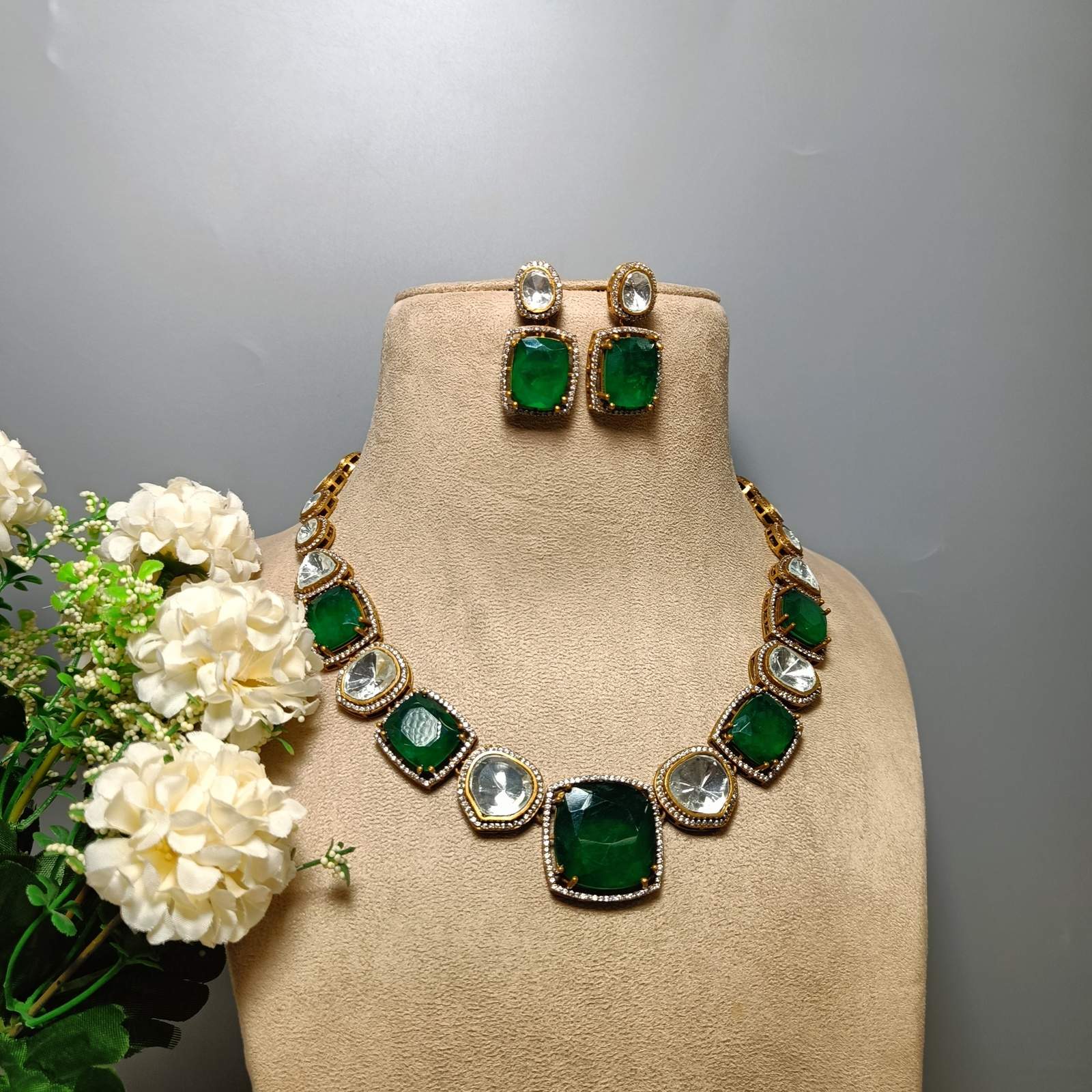 Nayaab Jasmine polki neckpiece