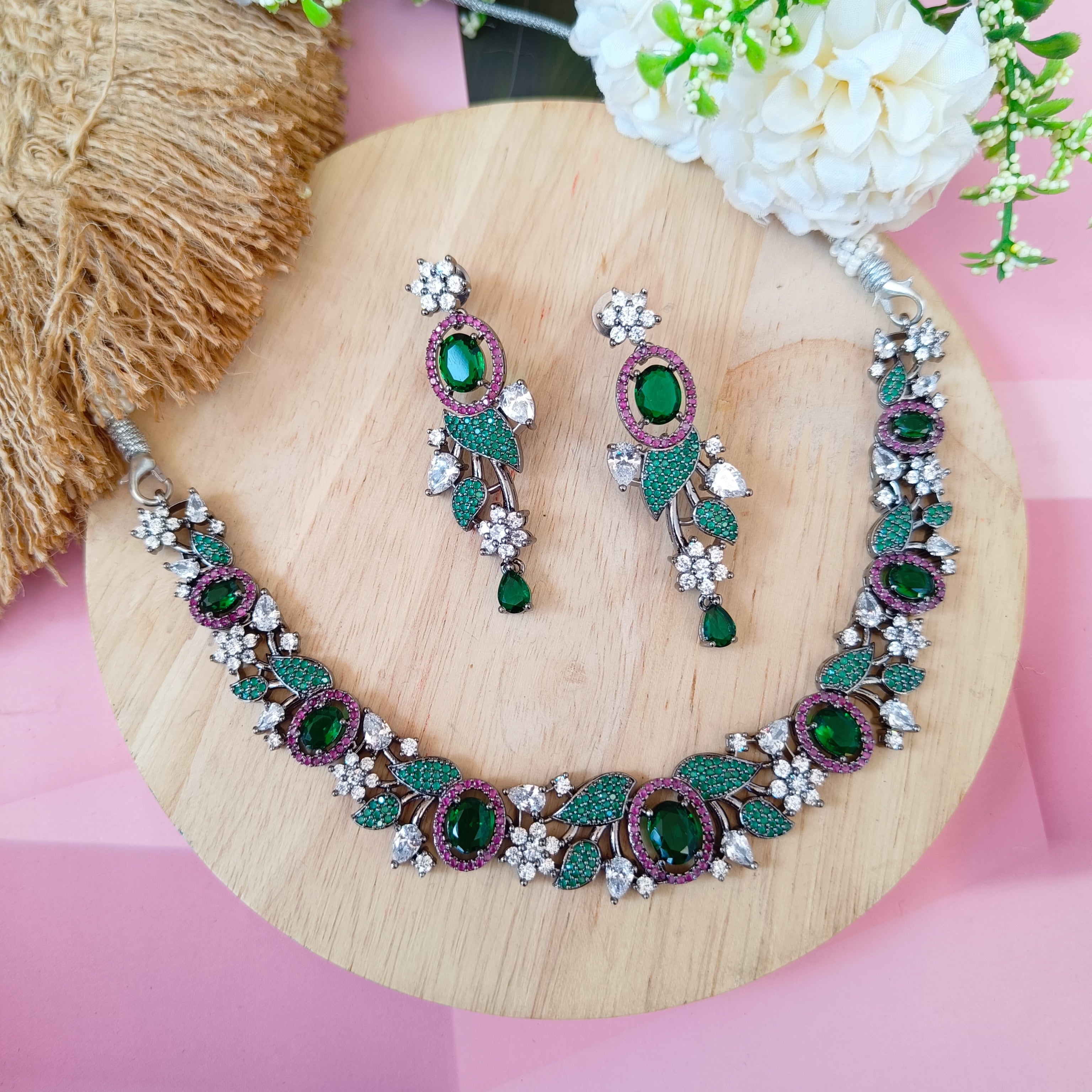 Ad mogra Neckpiece