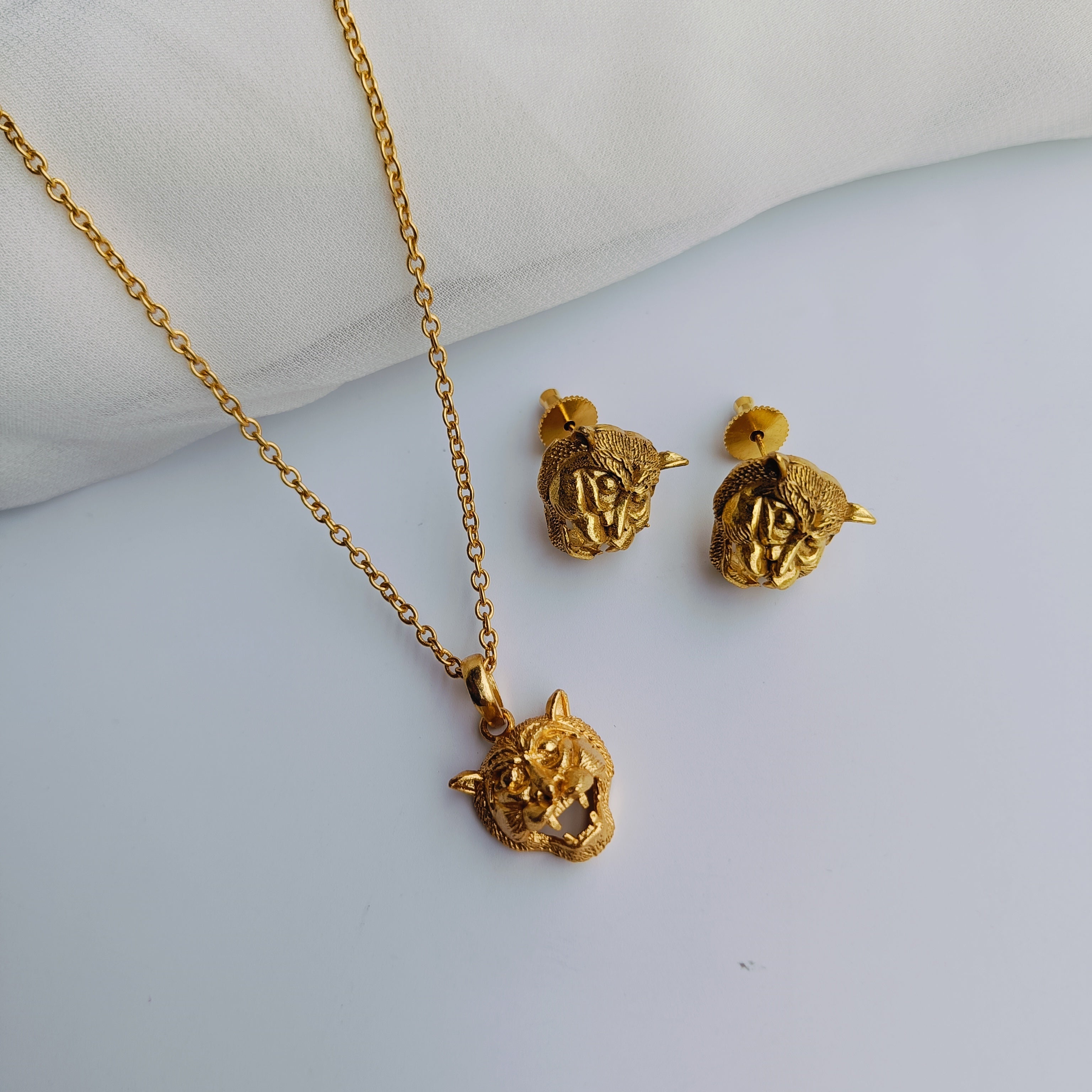 Layla Lion King Gold Neckchain