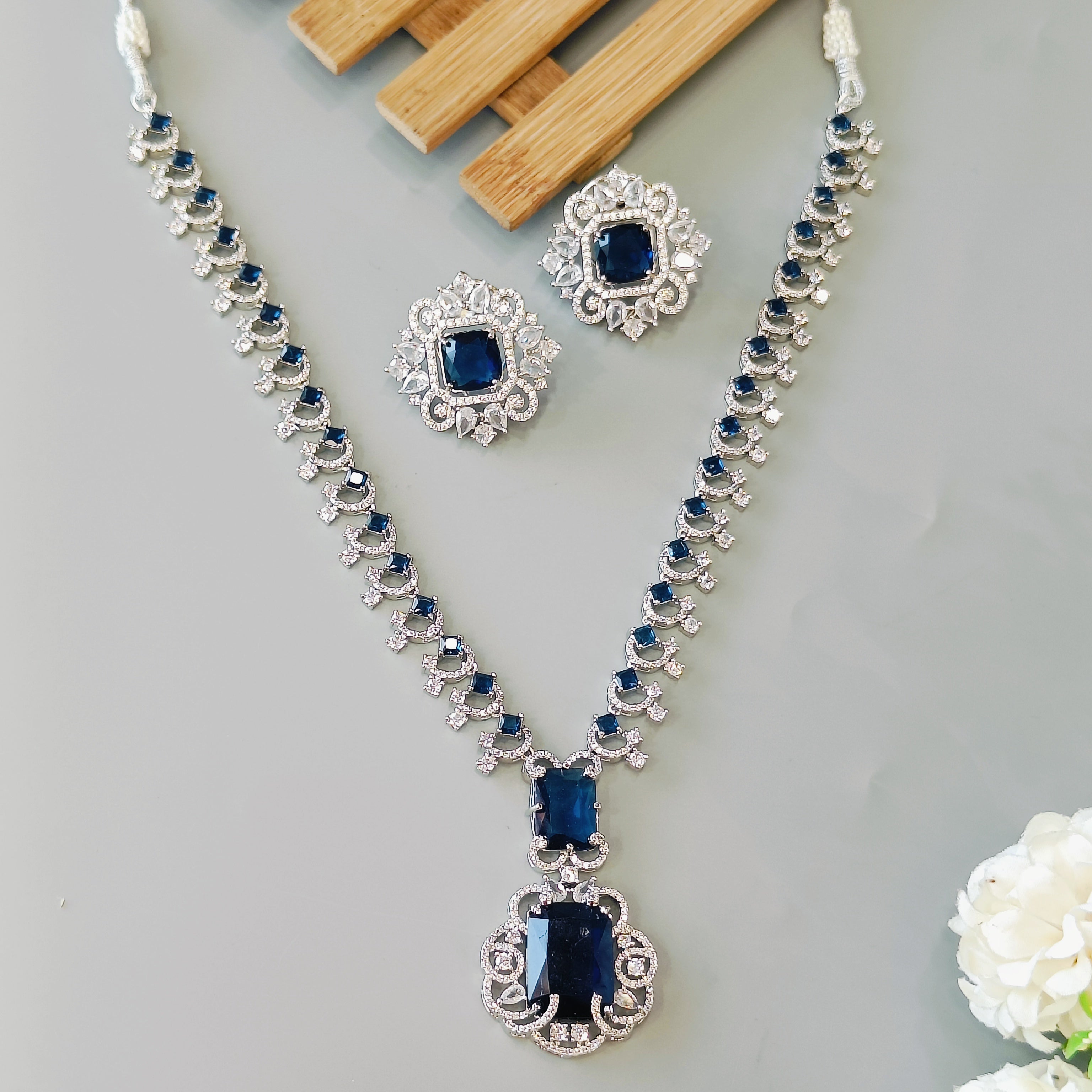 Ad Neeta Ambani Neckpiece