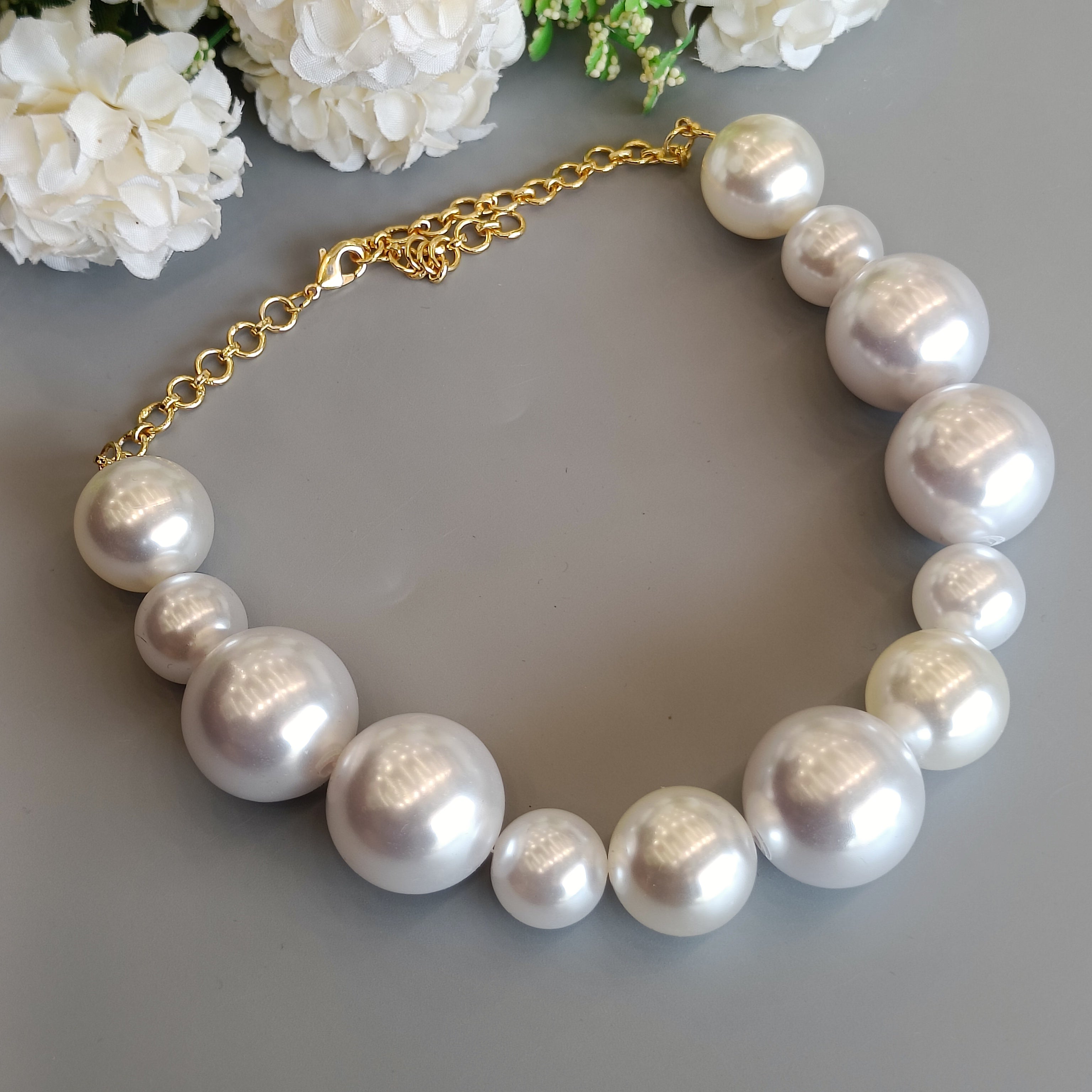 Layla Ellen Pearl Neckpiece