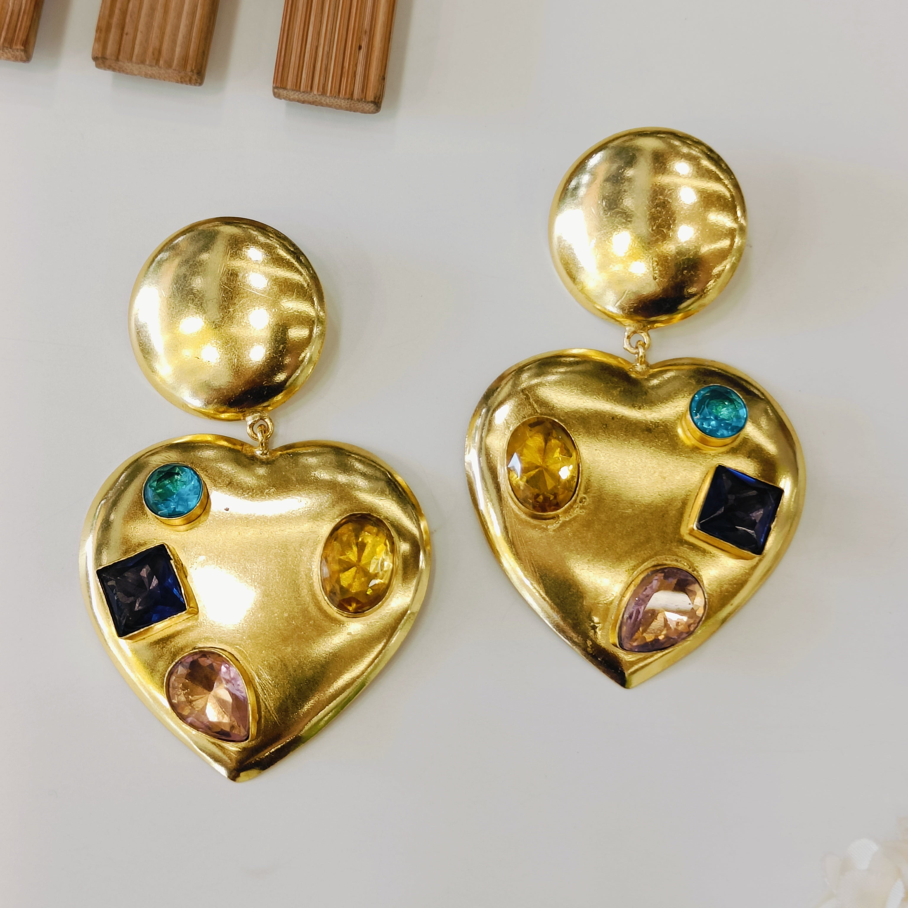 Layla heart gold earrings