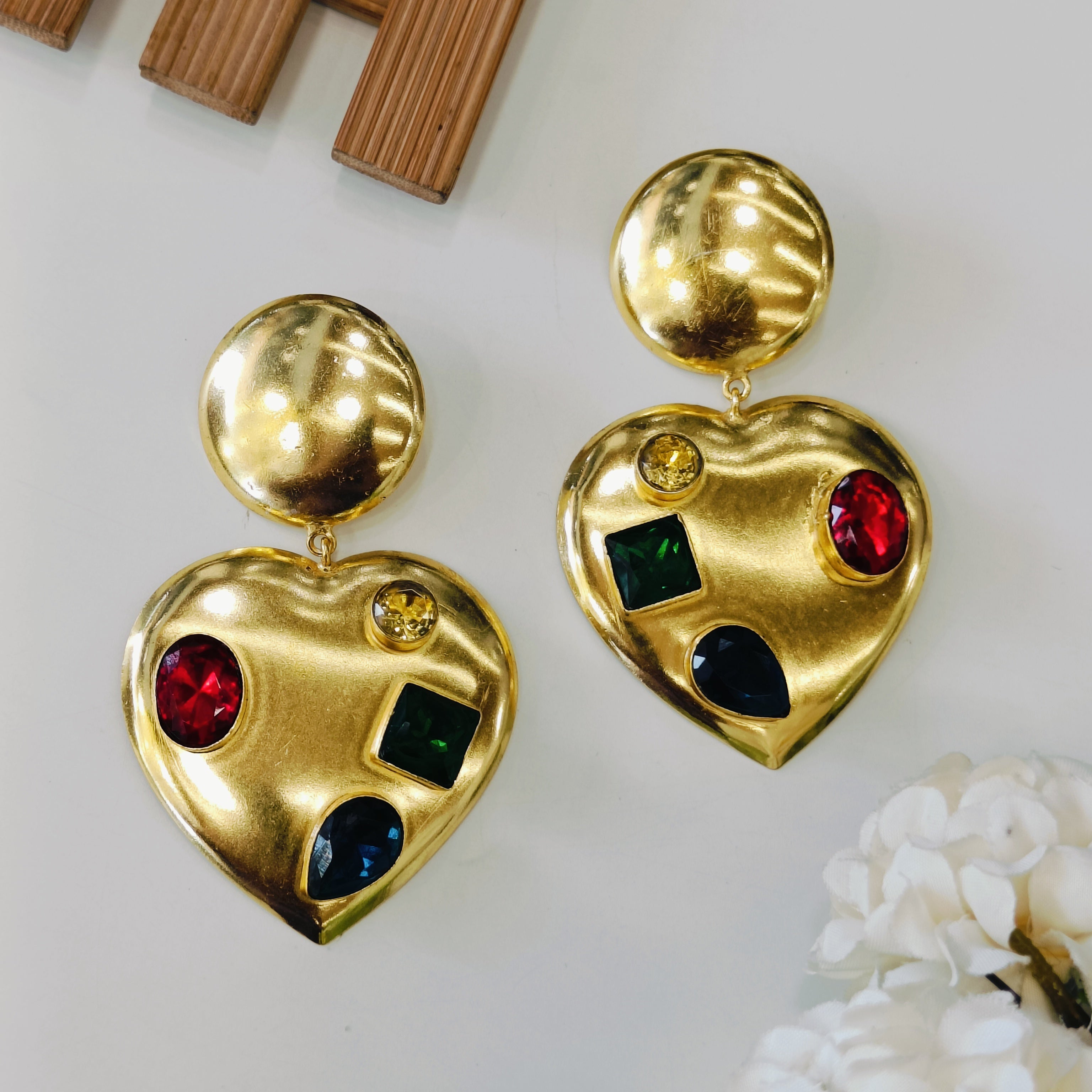 Layla heart gold earrings