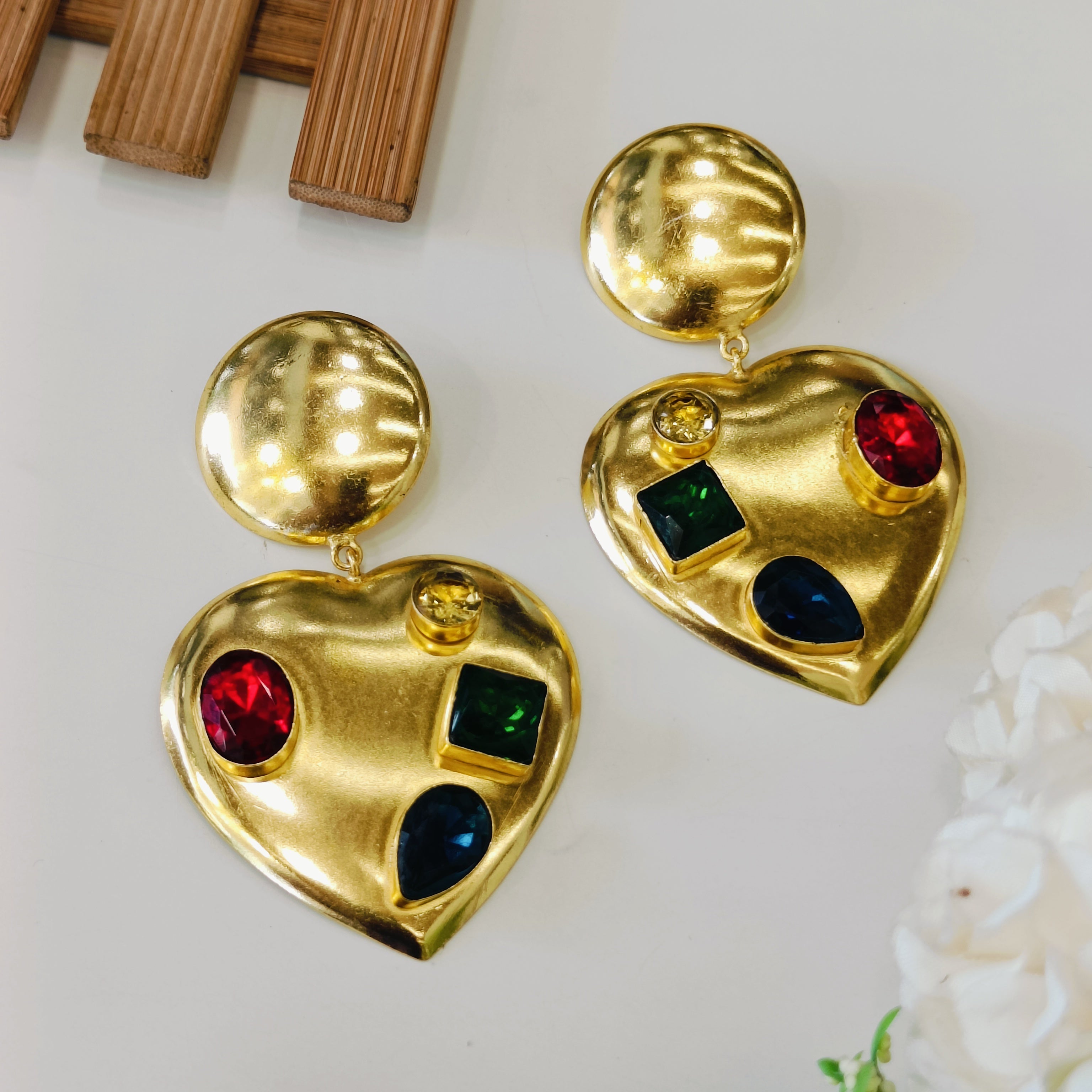 Layla heart gold earrings