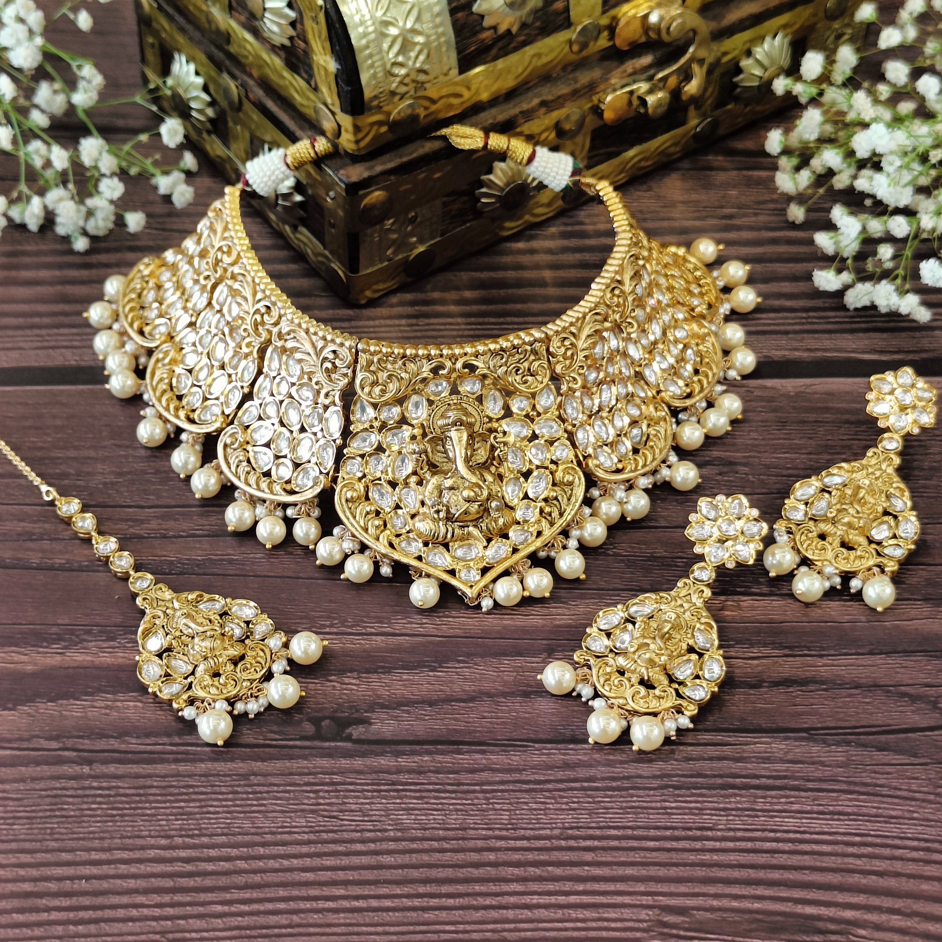 Nayaab Ganesh Polki Neckpiece