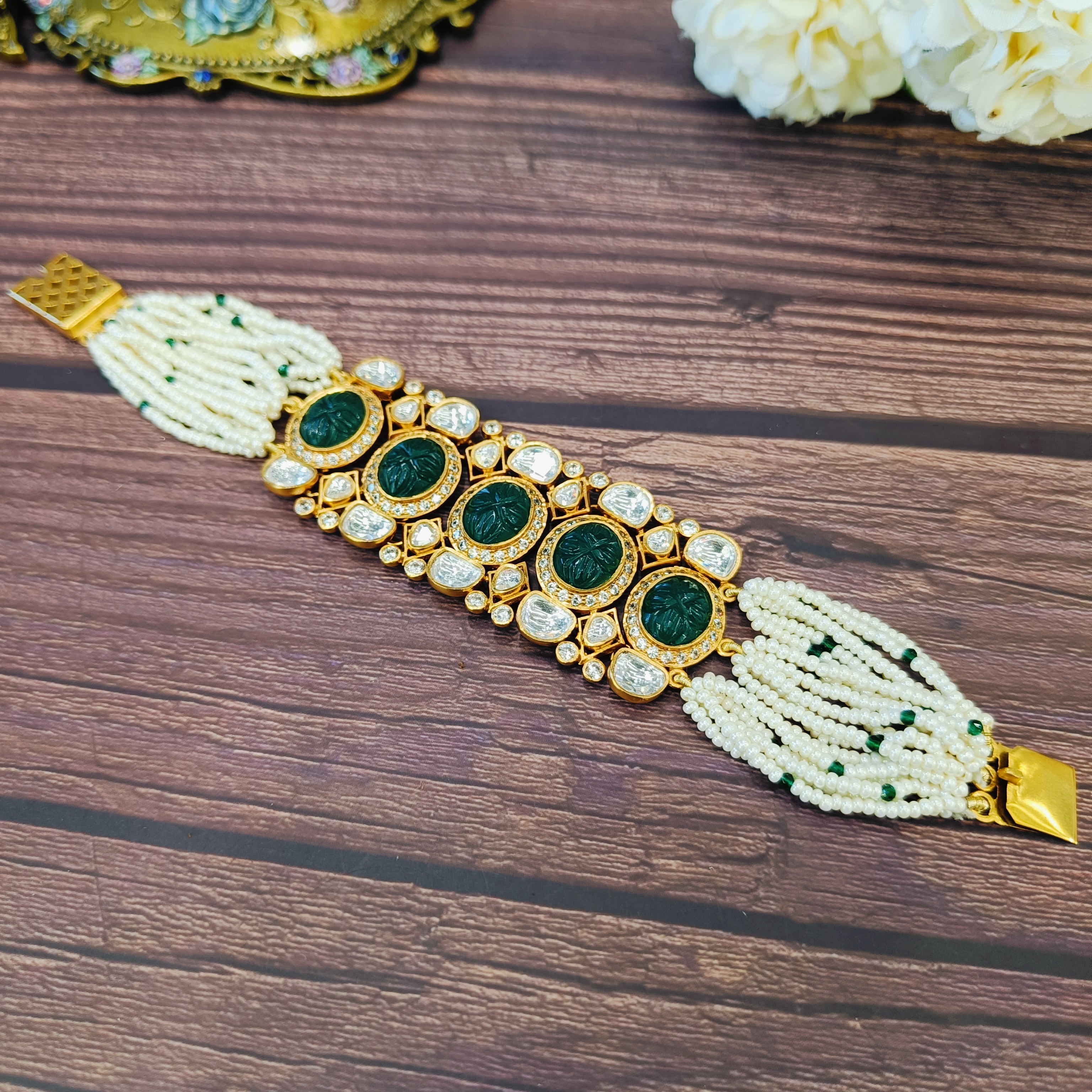 Nayaab Navratn Polki bracelet