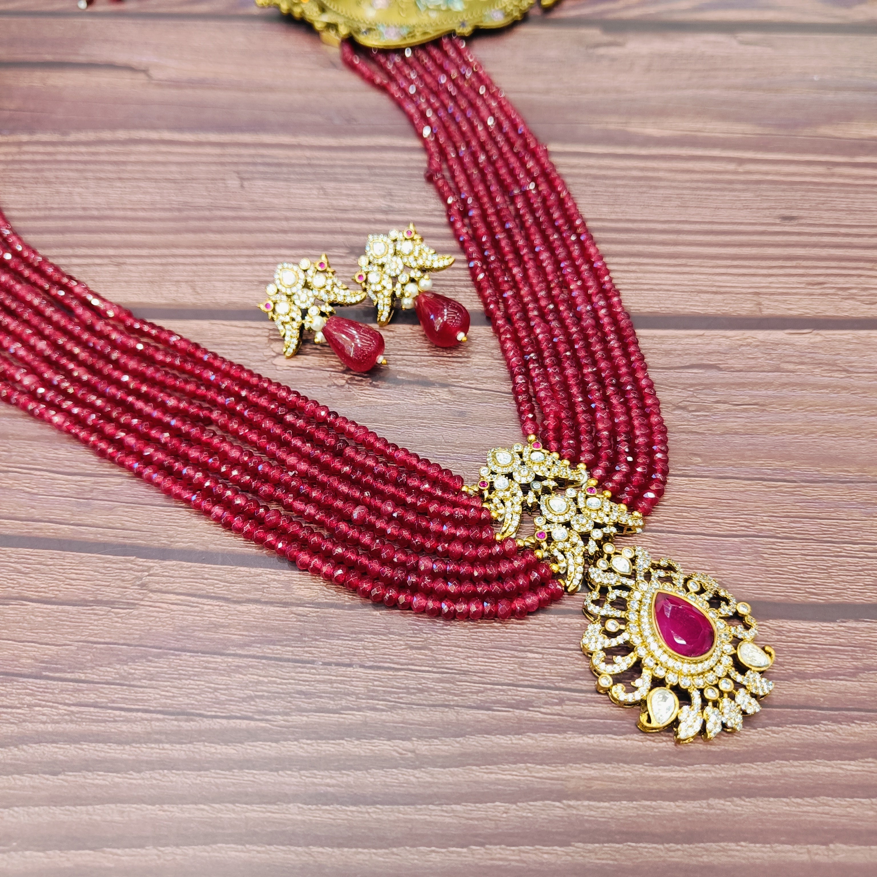 Nayaab Alisha Long Neckpiece