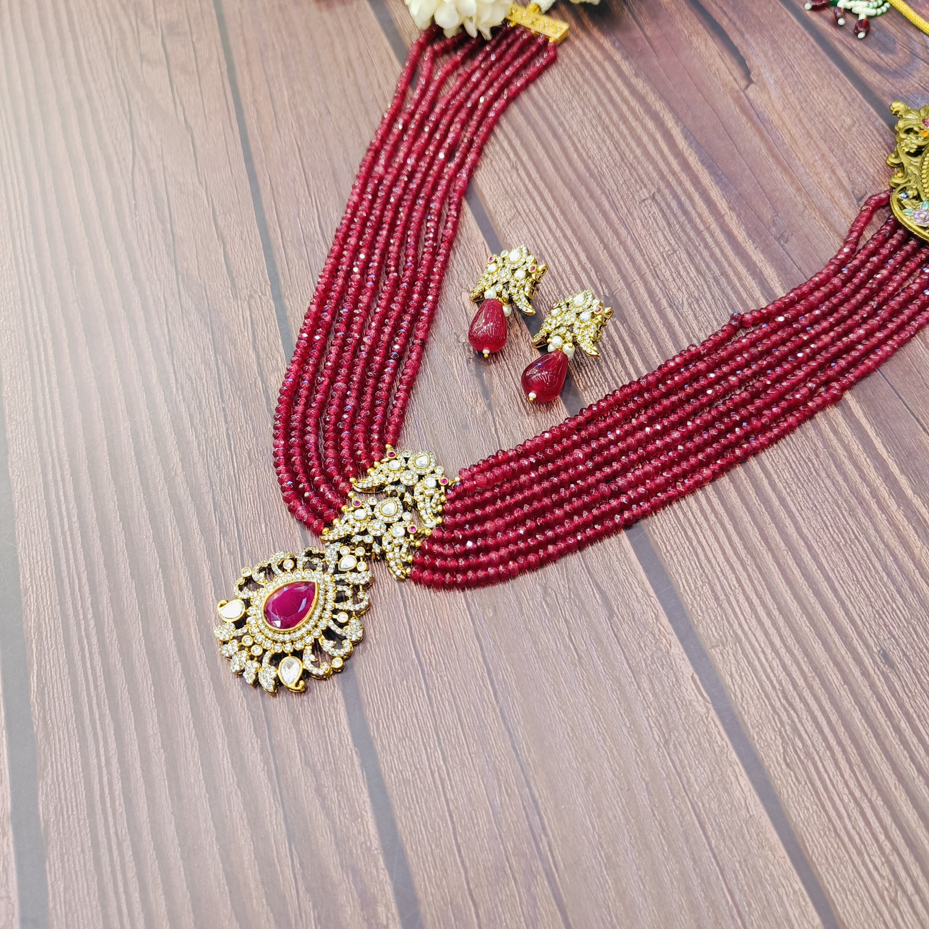 Nayaab Alisha Long Neckpiece