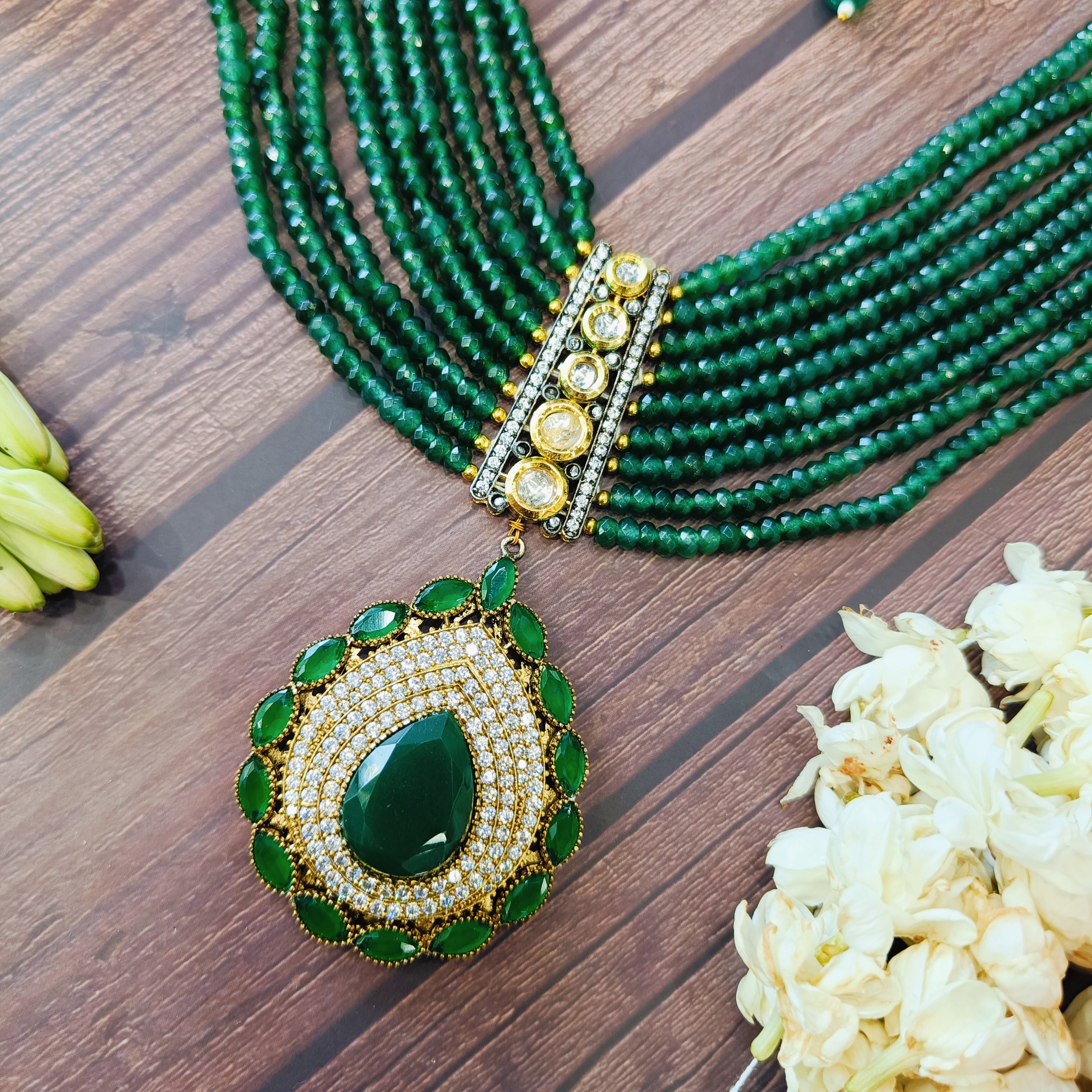 Nayaab Romy Neckpiece