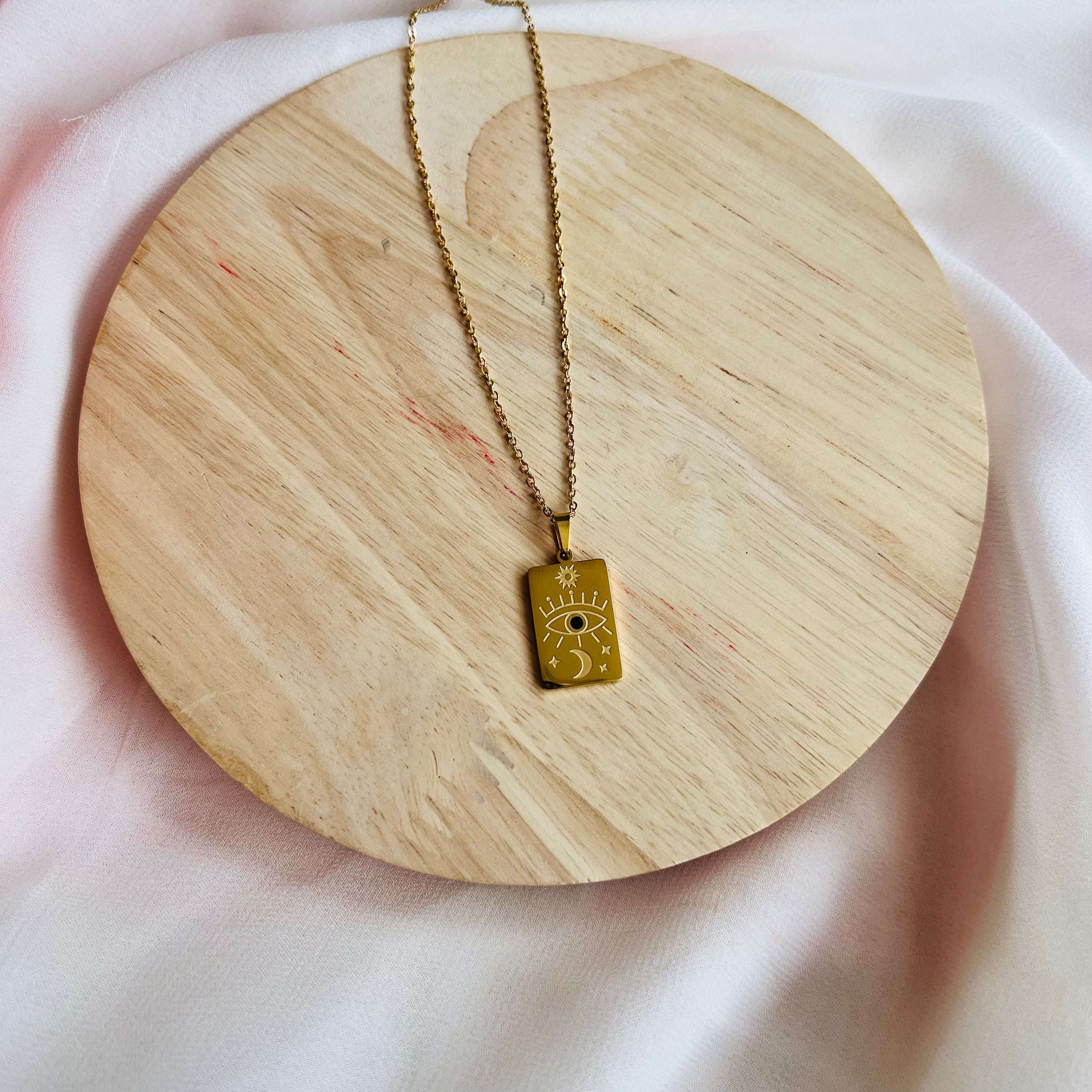 Layla Neckchain 1511 velvet box by shweta