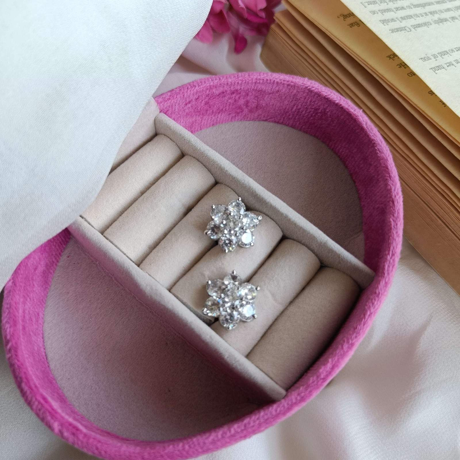 Vs sterling silver studs 1307 Velvet box by Shweta