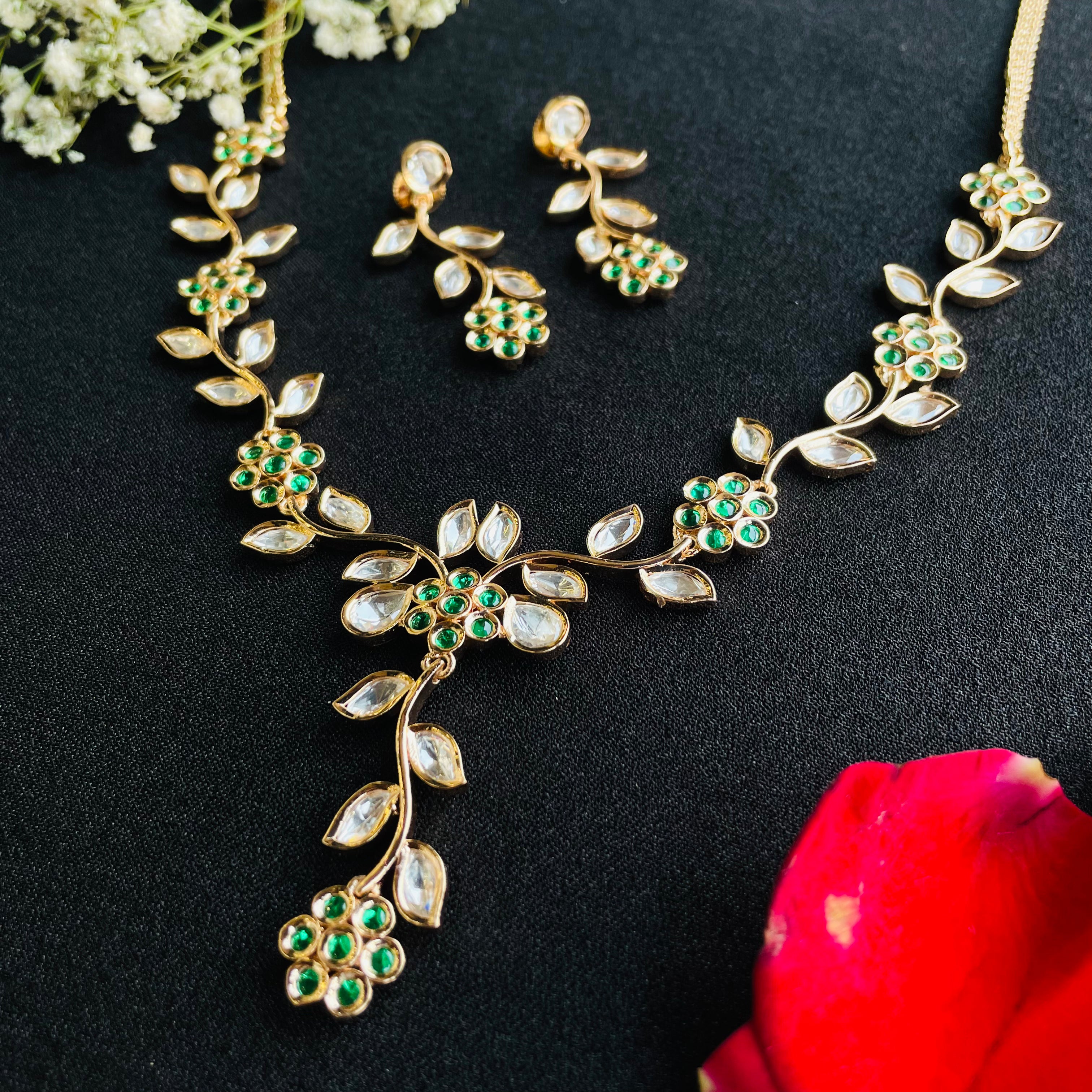 Nayaab ananya Polki Neckpiece