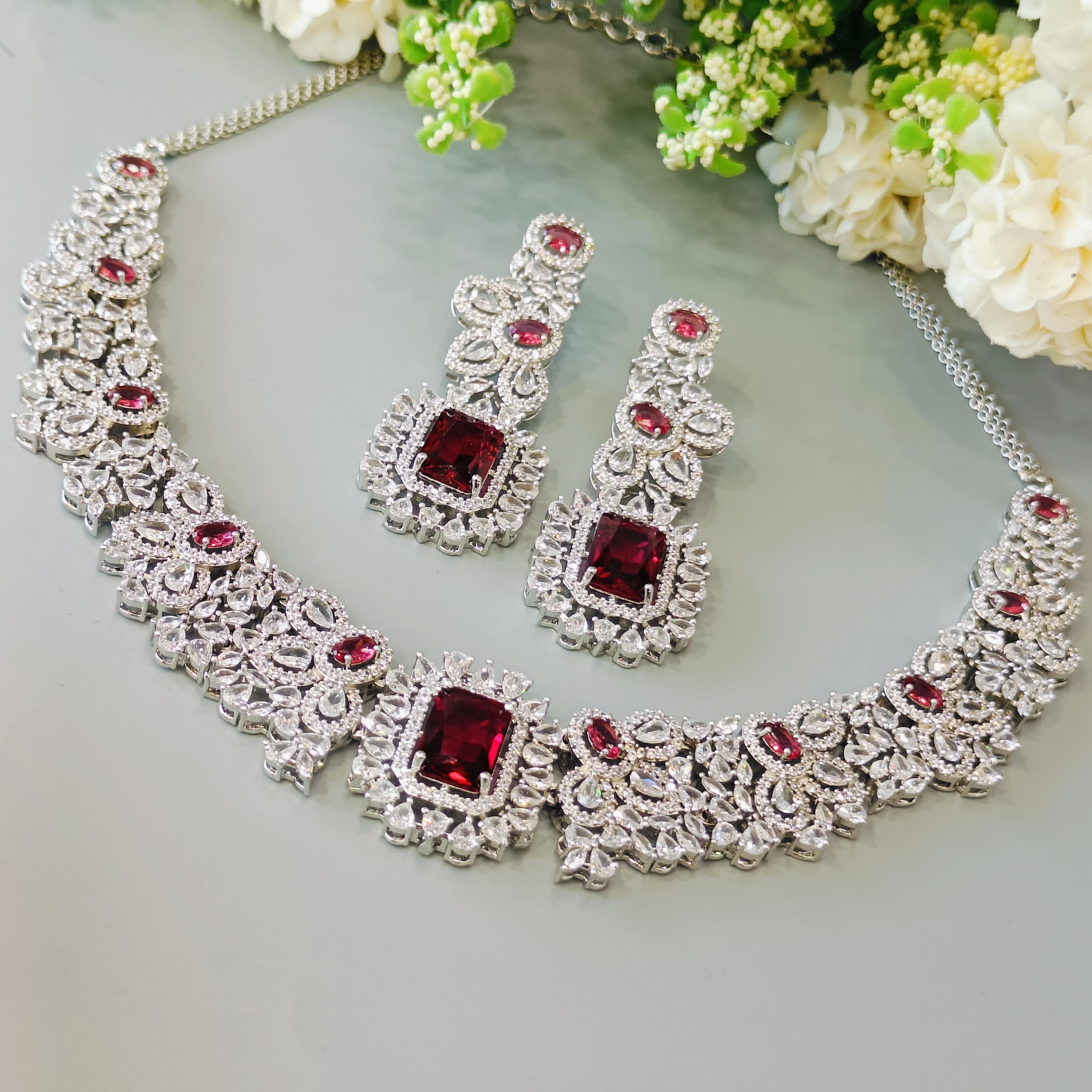 Ad zia neckpiece