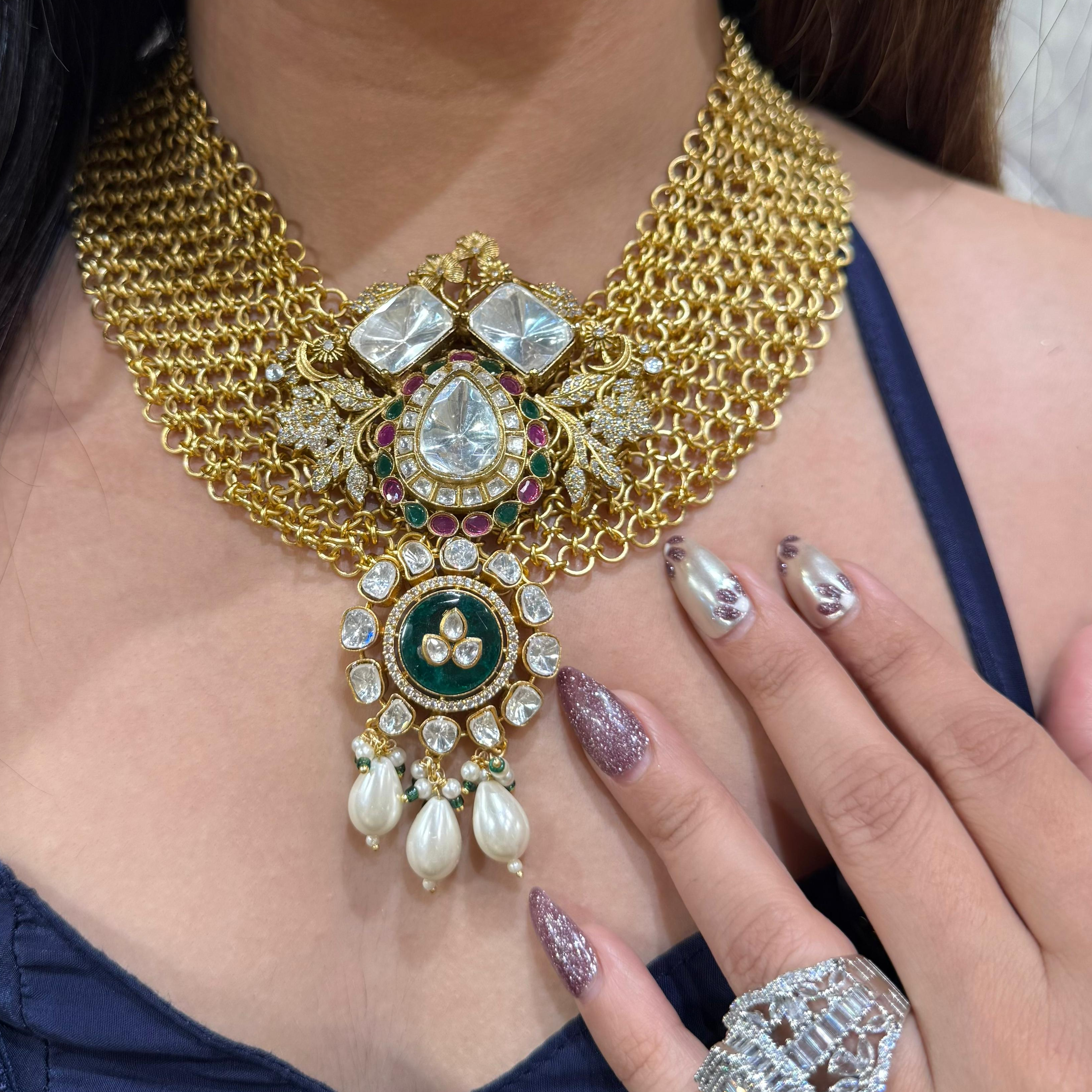 Nayaab Amama Neckpiece