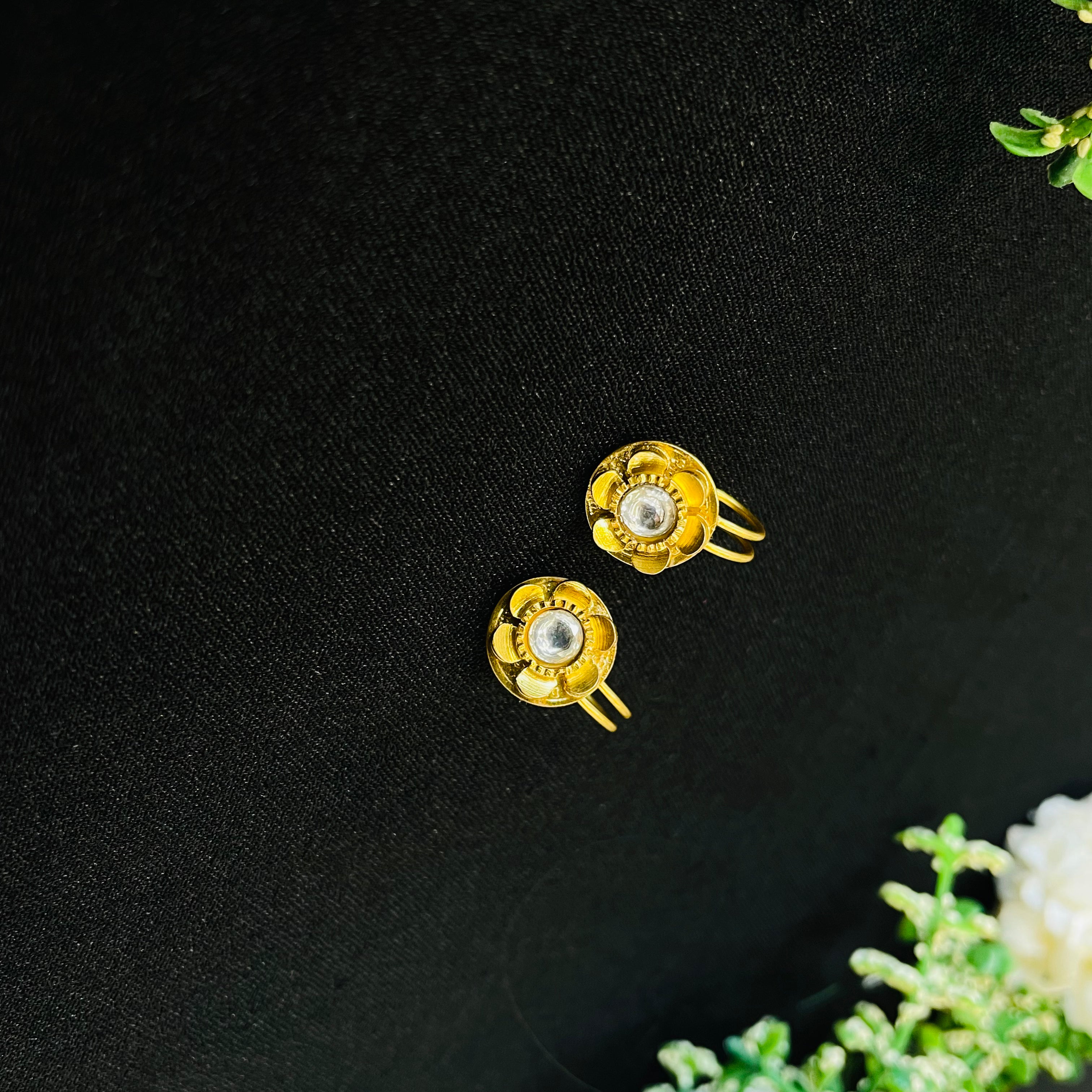 Nayaab anushi bugadi/earclip