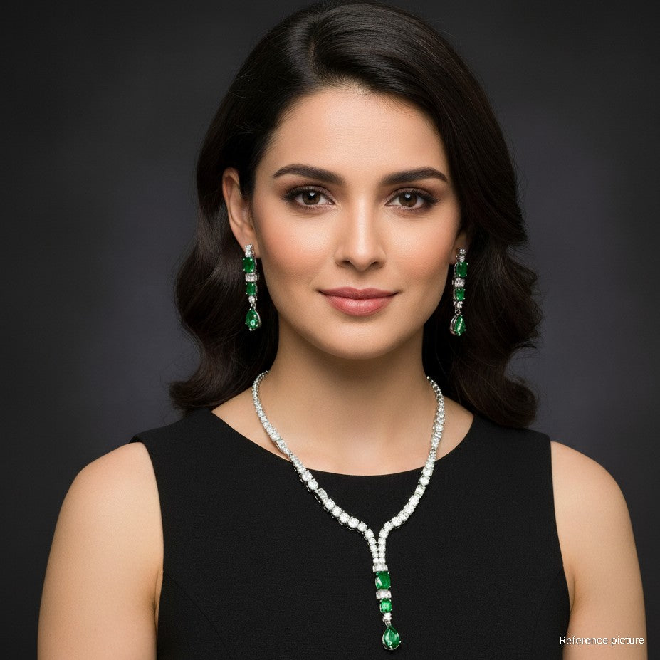 Ad hazel  Neckpiece