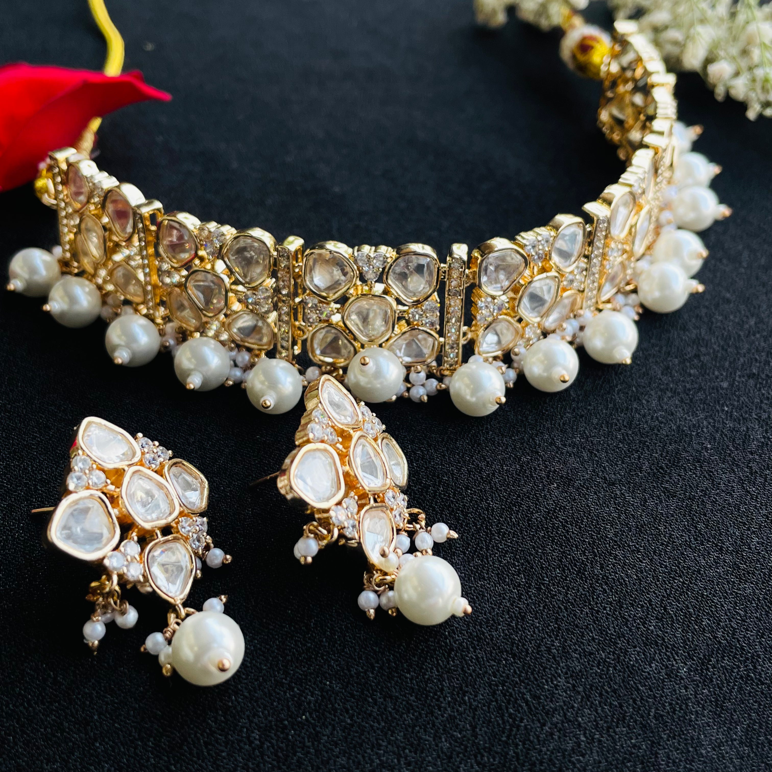Nayaab kavya polki Neckpiece
