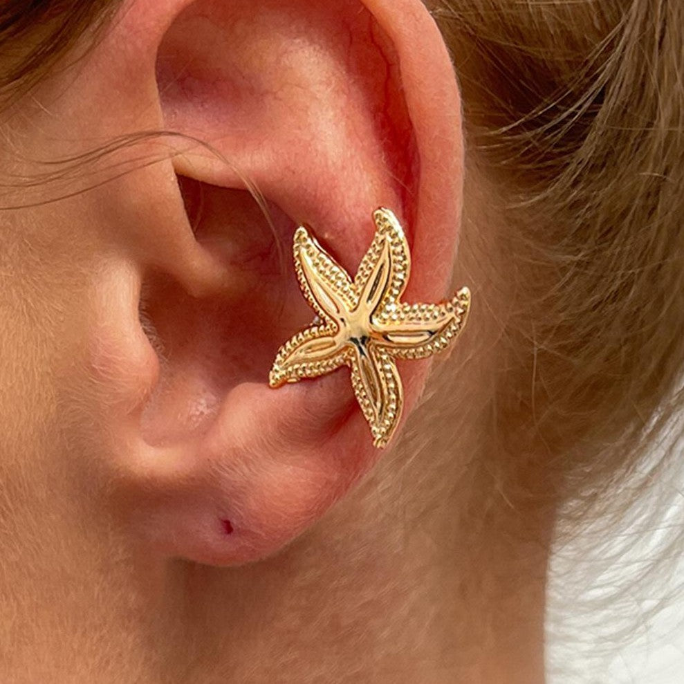 Layla Amelia Earcuff