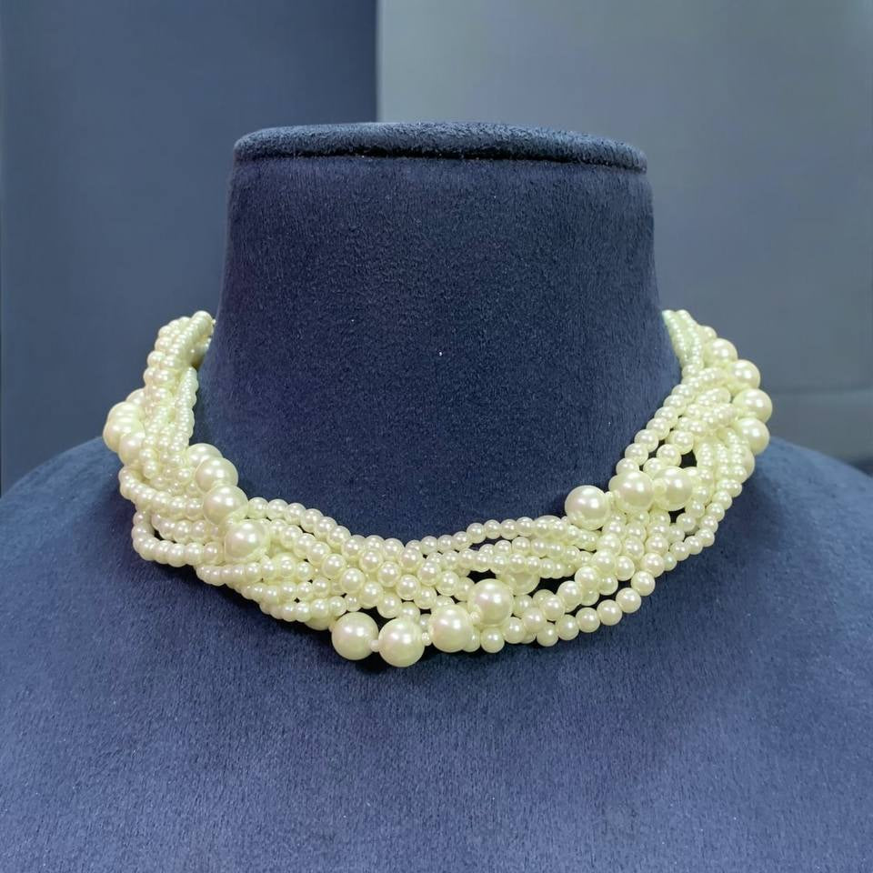 Layla leena neckpiece