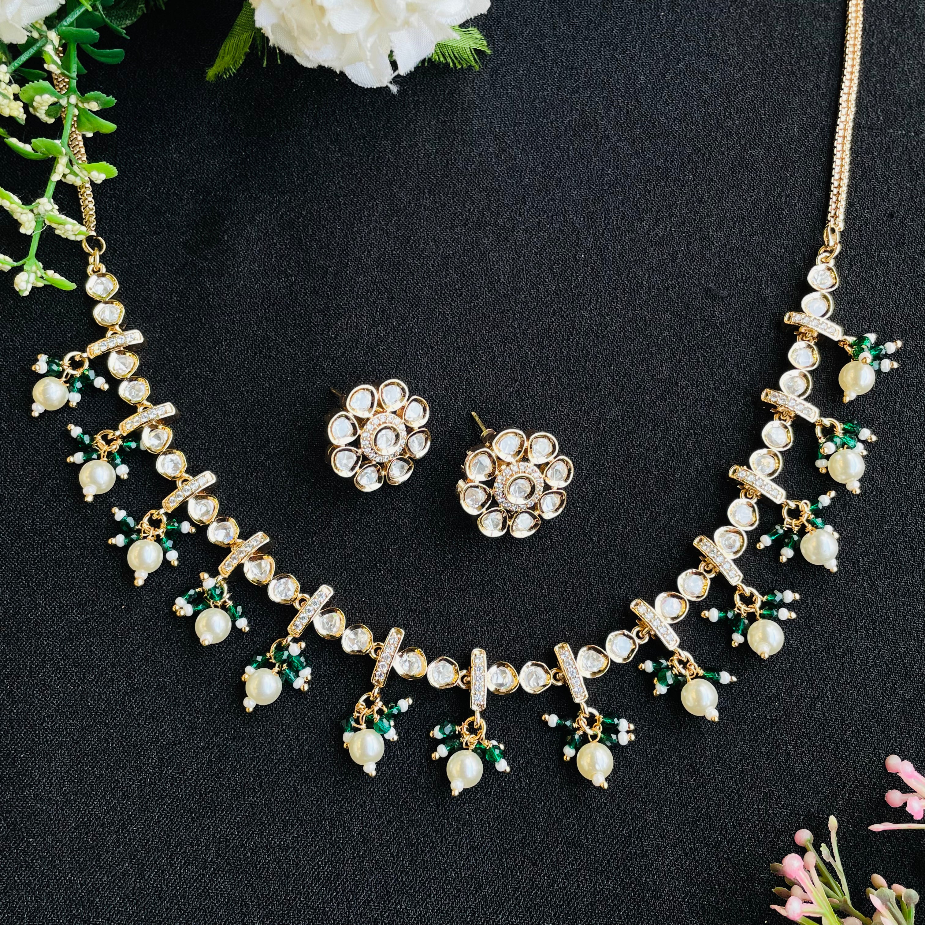 Nayaab devika polki neckpiece