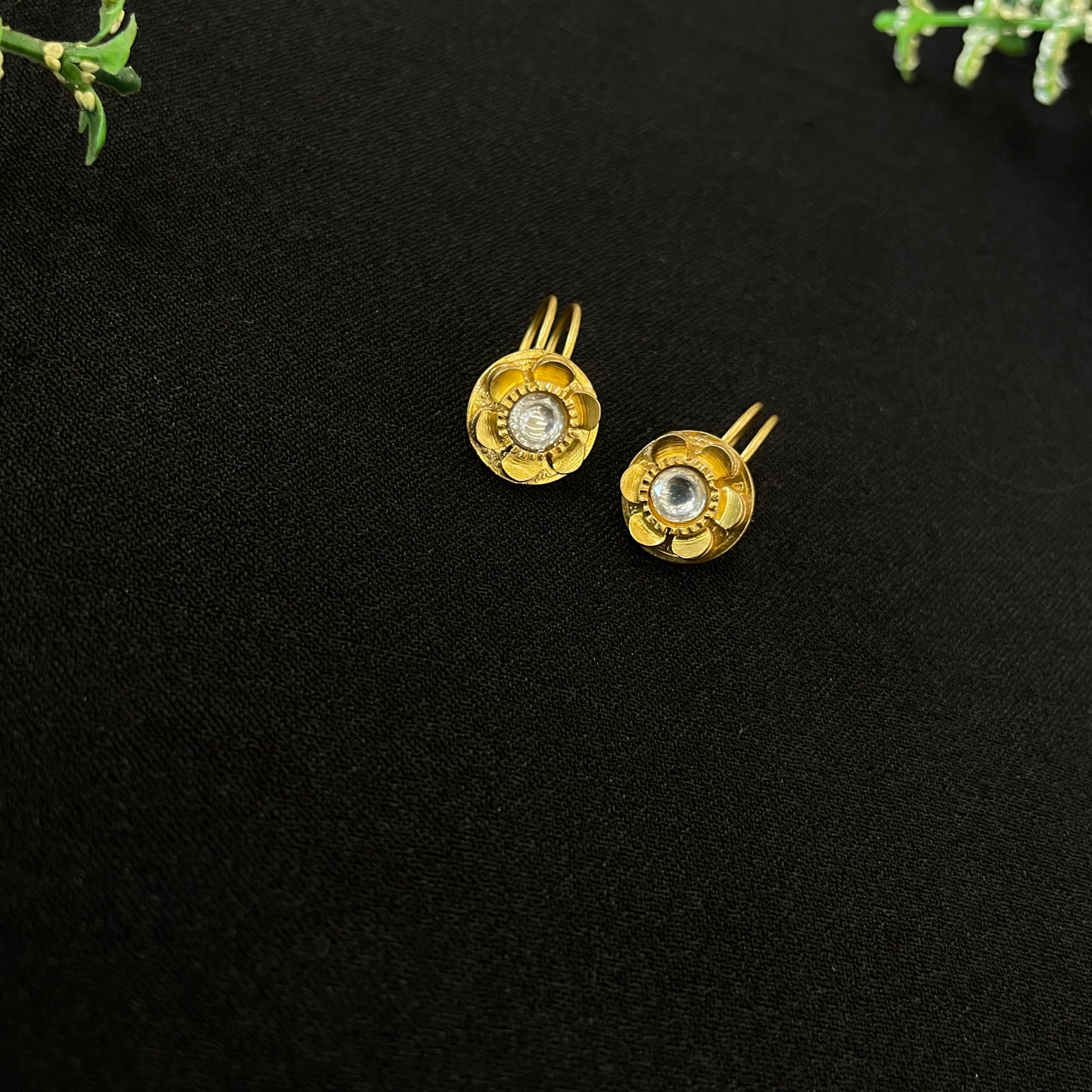 Nayaab anushi bugadi/earclip