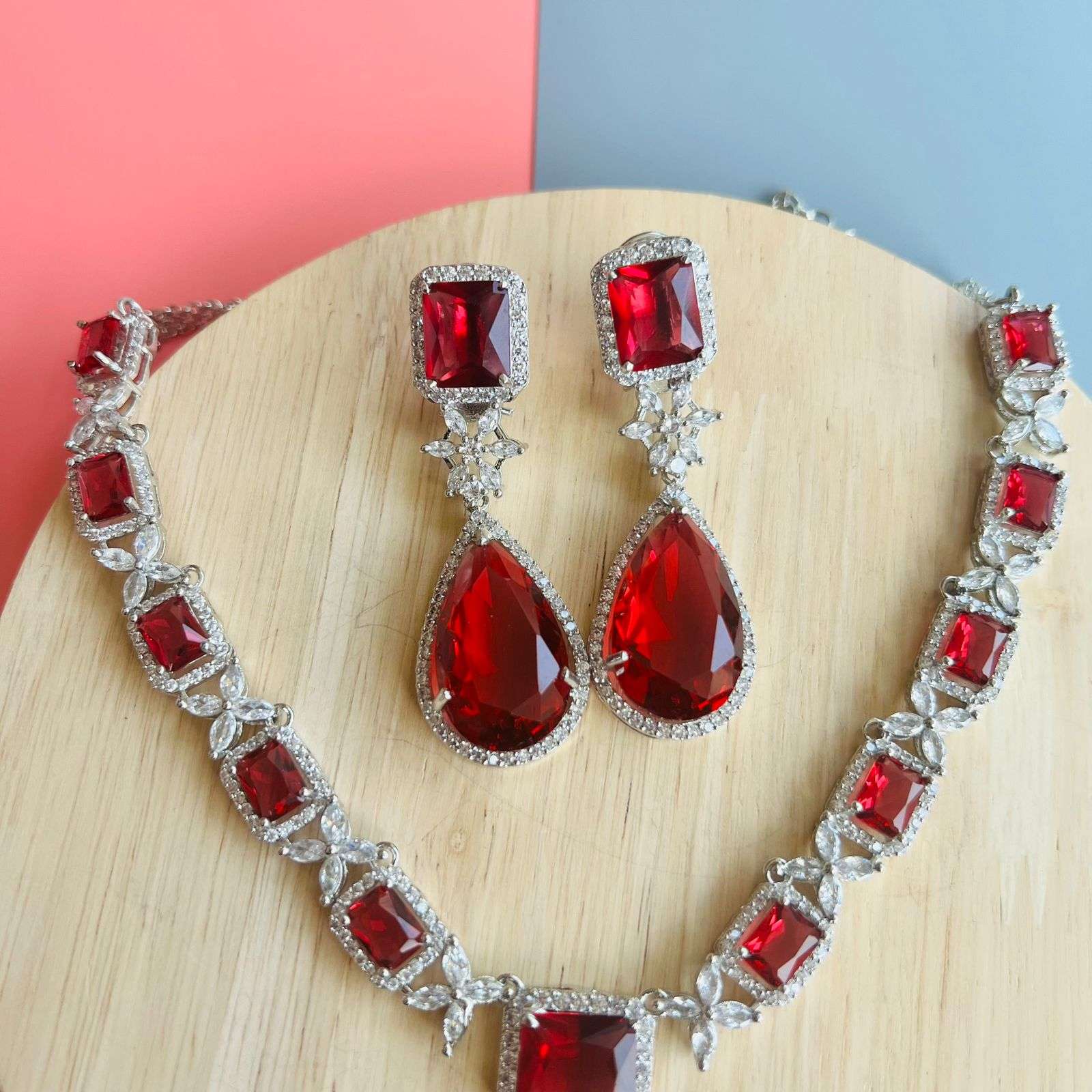 Ad zoya neckpiece Velvet box by Shweta